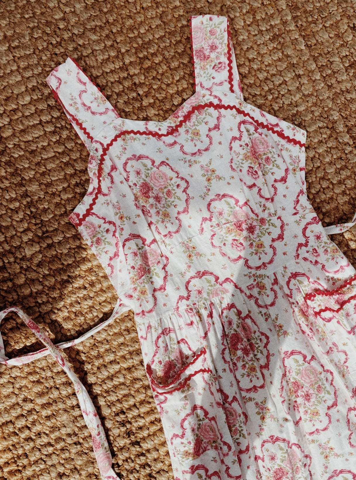 Darling 1950s Floral Cotton Dress w/ Ric Rac- M