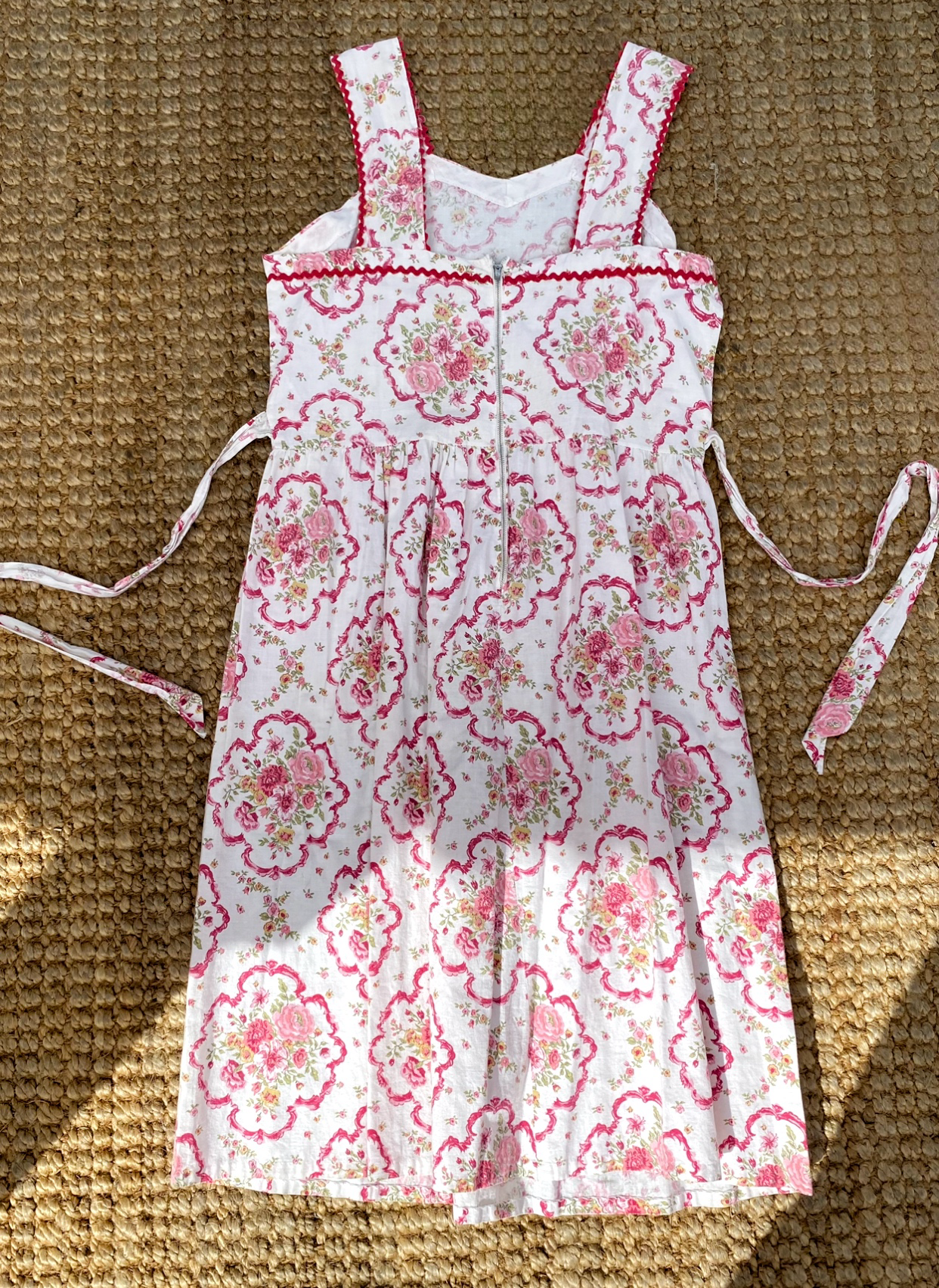 Darling 1950s Floral Cotton Dress w/ Ric Rac- M
