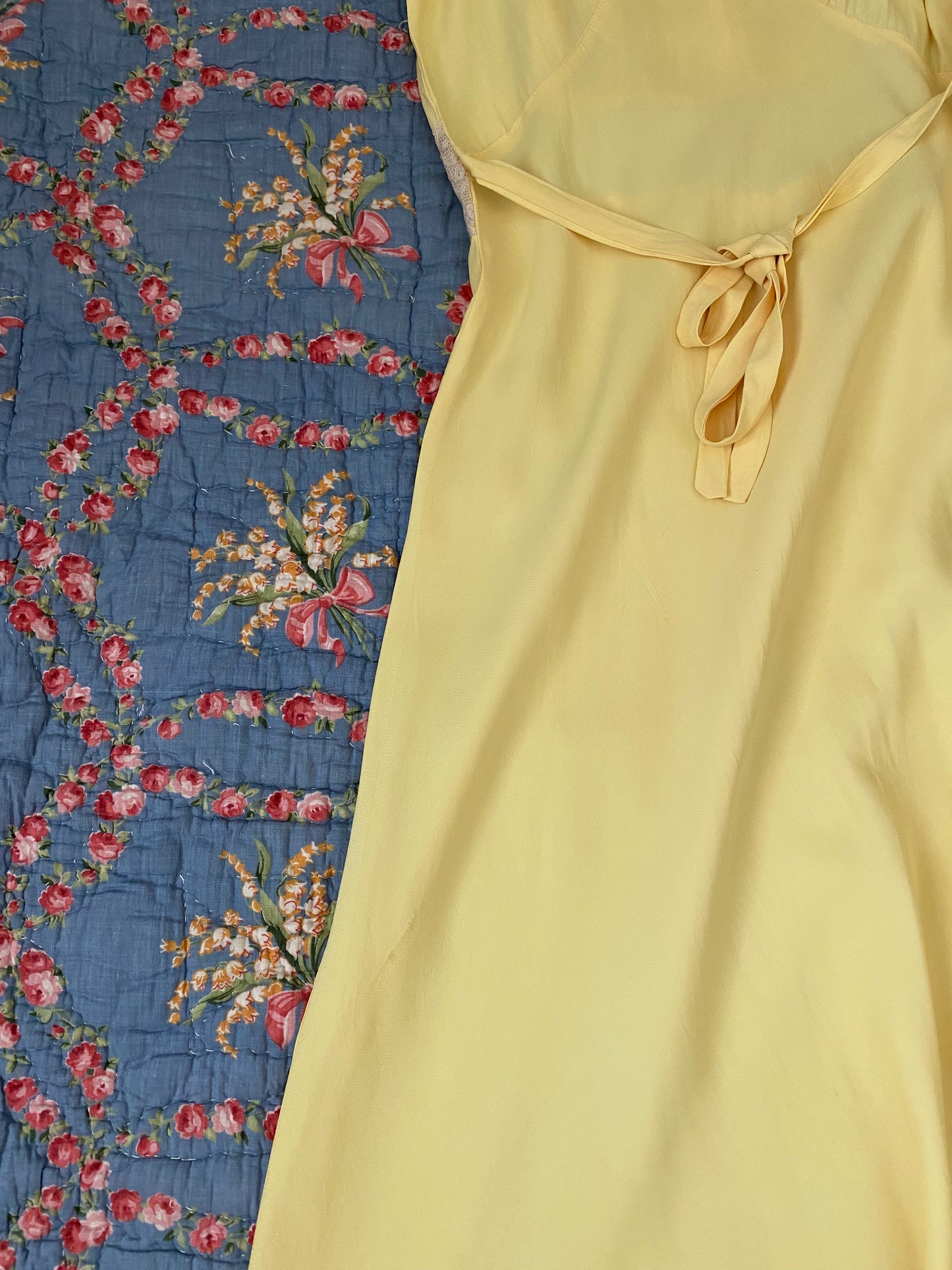 1940s Pale Yellow Rayon Bias Cut Slip w/ Lace + Bow- S/M
