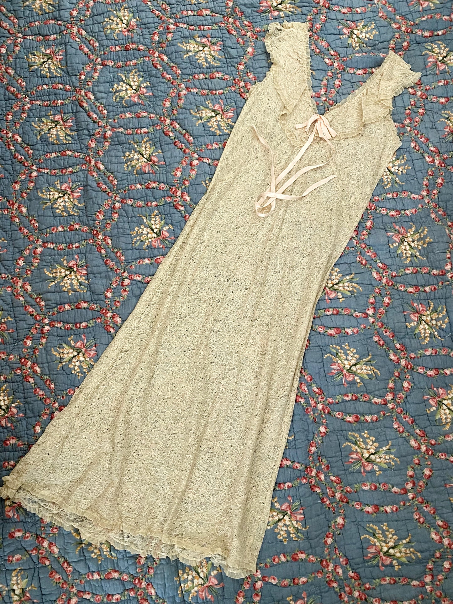 1930s Pristine French Lace Bias Cut Slip Dress- M
