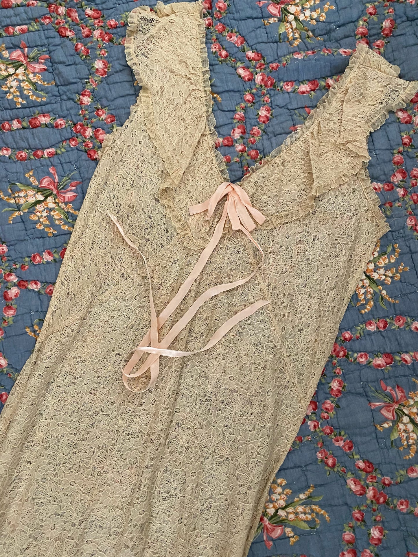 1930s Pristine French Lace Bias Cut Slip Dress- M