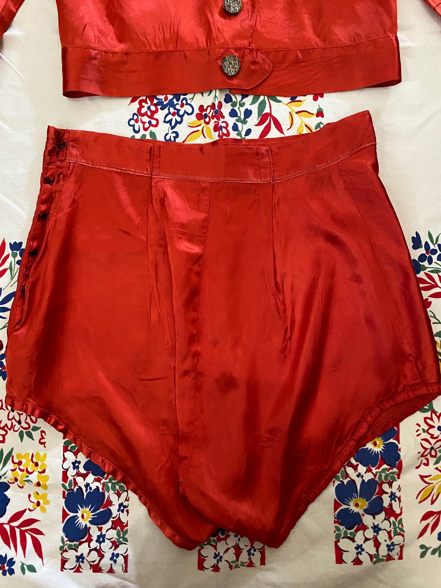 1940s Cabernet Red Satin Rayon Short Show Set- M