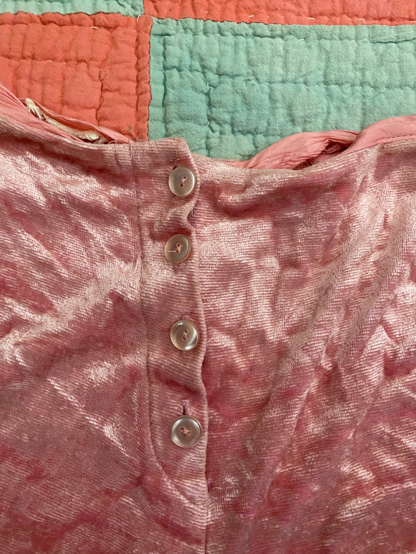1960s Pink Velvet High Waisted Shorts- 6/7