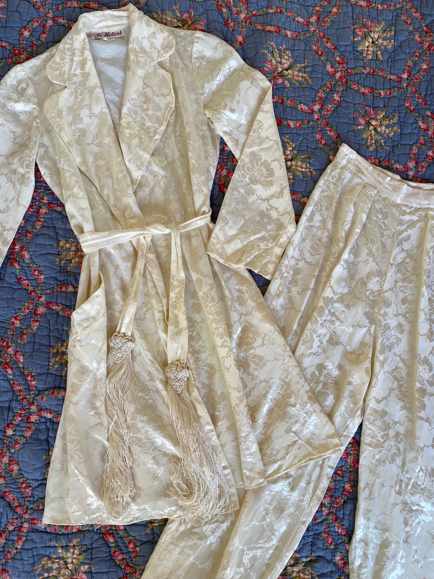 1940s Jacquard Rayon Lounge Set w/ Tassels- S