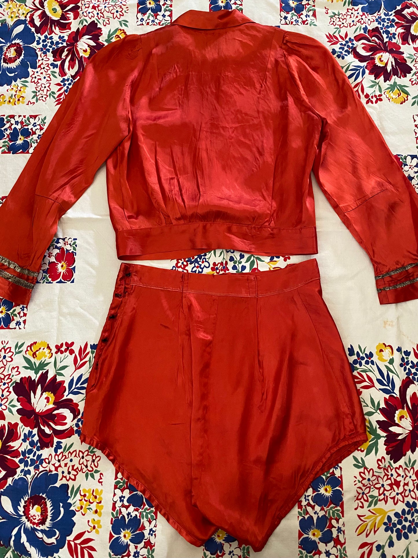 1940s Cabernet Red Satin Rayon Short Show Set- M