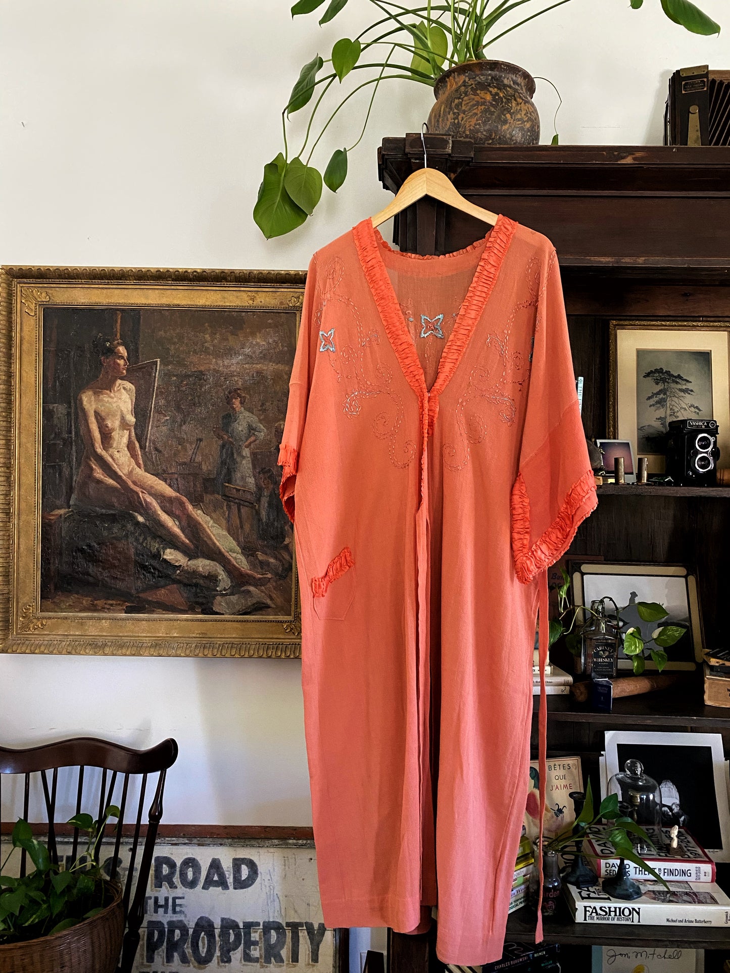 1920s Dusty Pink Embroidered Crepe Robe Dress- M/L