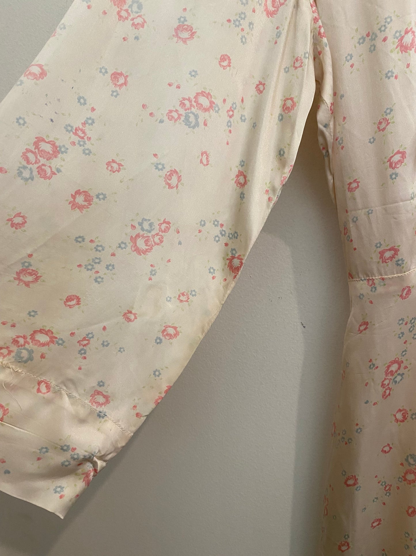 1940s Silk + Rayon Floral Dressing Gown by Textron- M