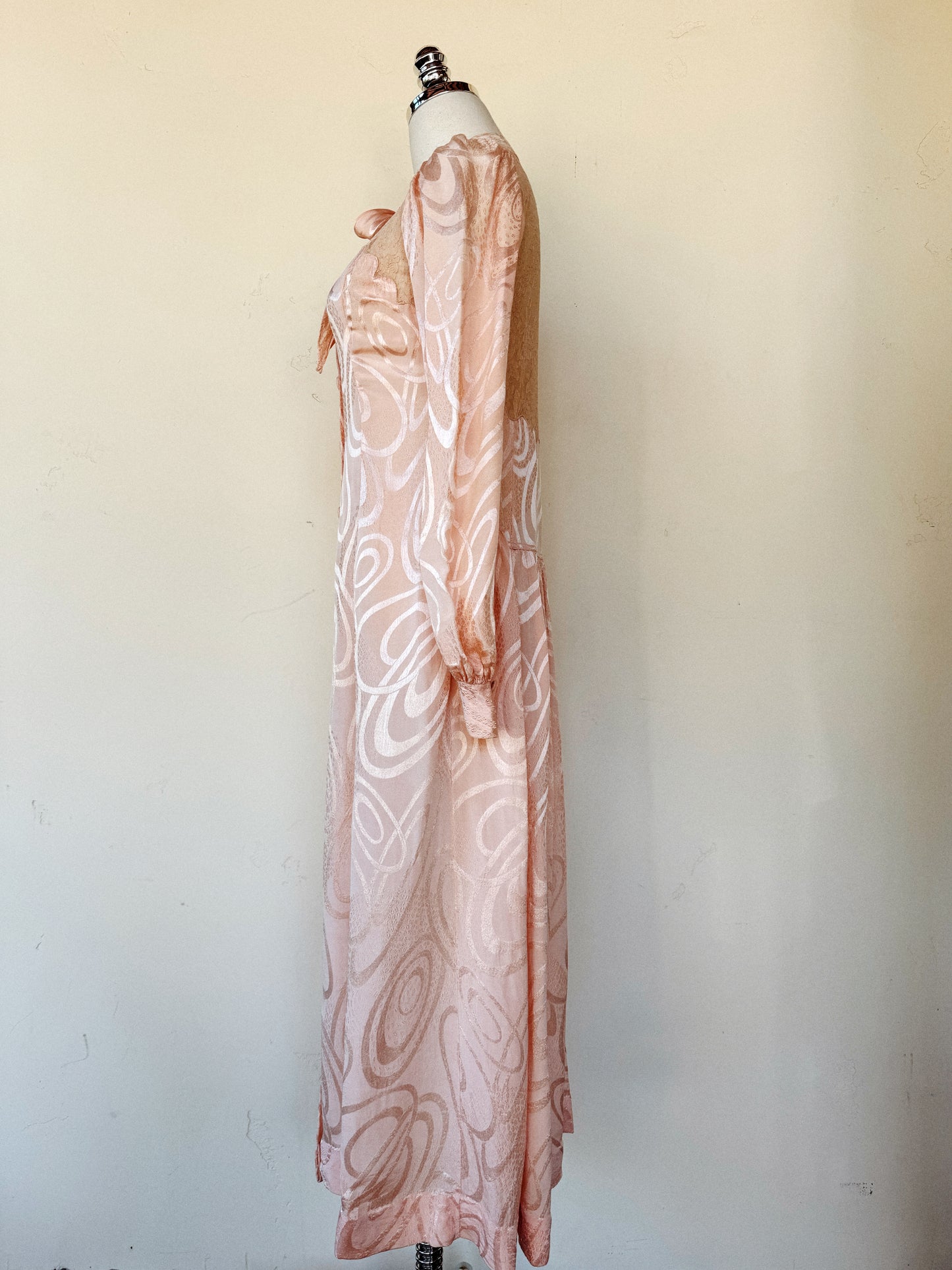 1930s Princess Pink Abstract Silk Dressing Gown- S