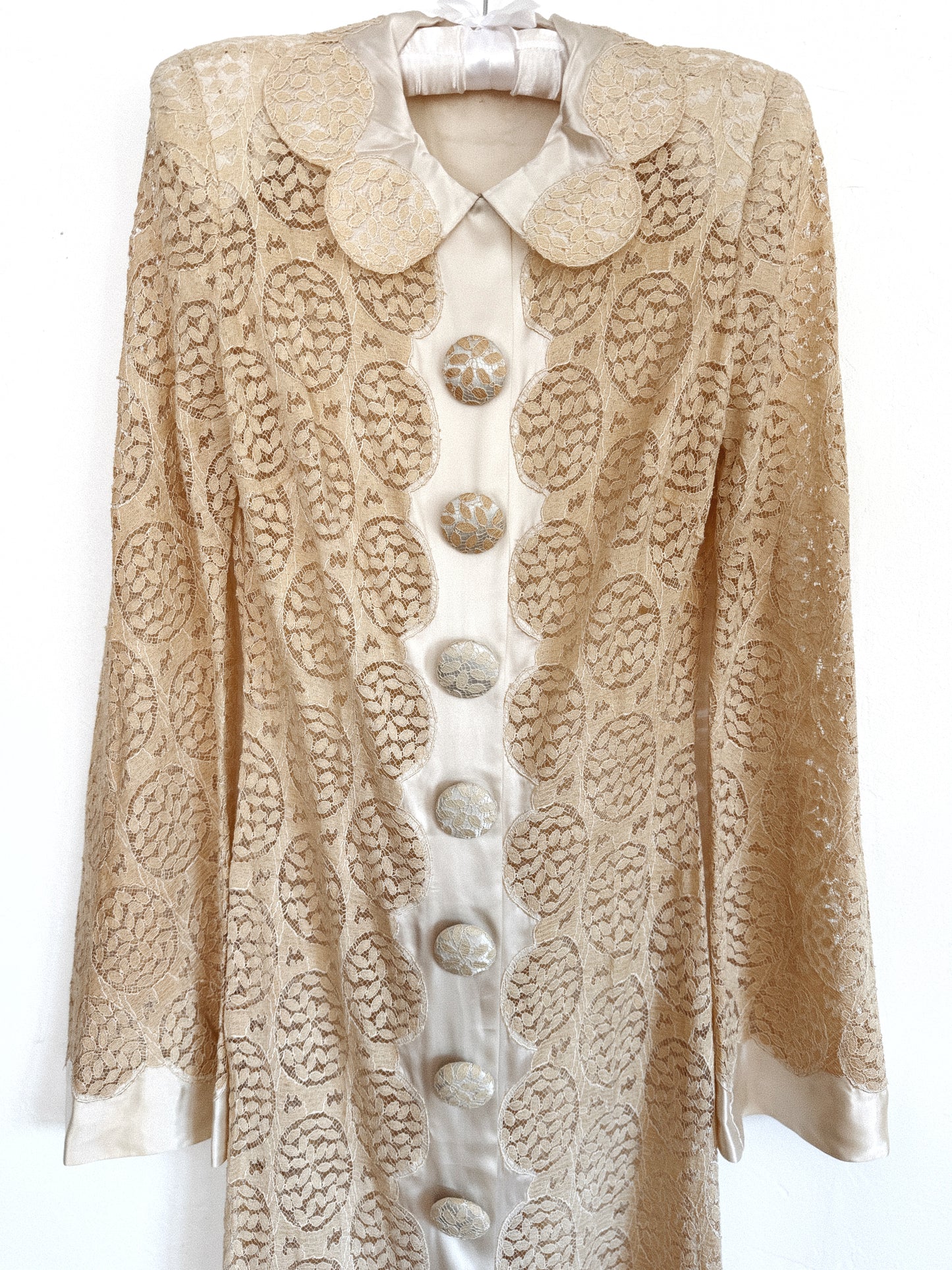 1940s Ivory Lace + Satin Hostess Gown w/ Scalloped Collar- S-S/M