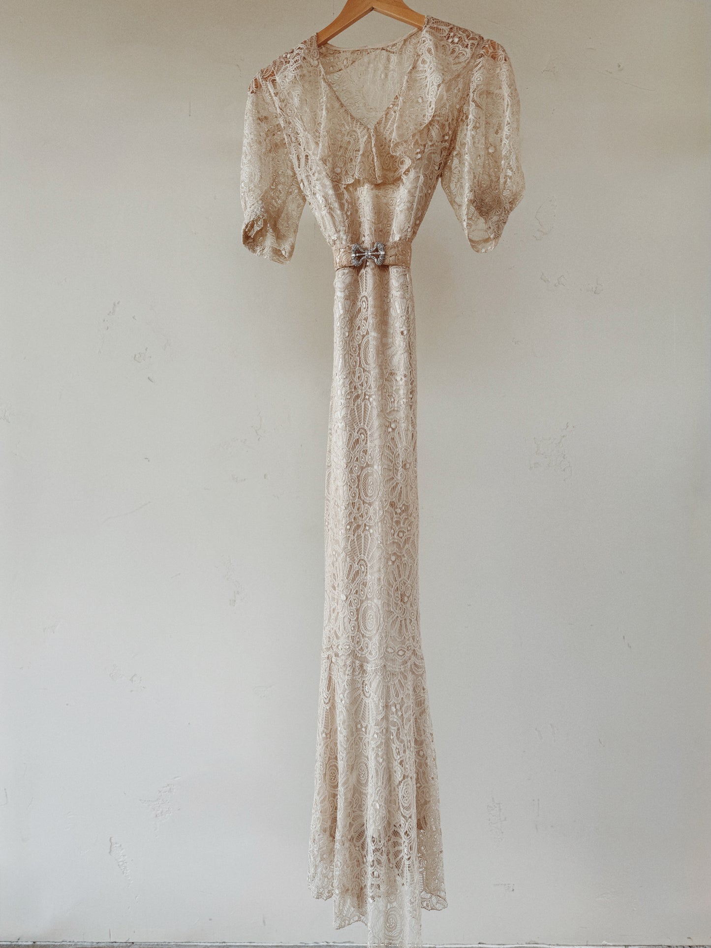 1930s White Lace + Puffed Shoulder Gown w/ Rhinestone Belt- XS/S