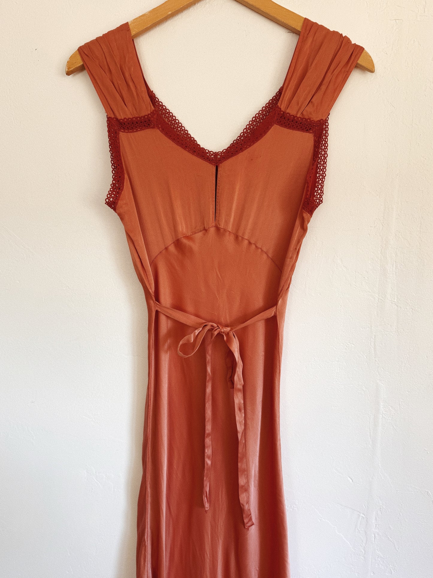 1940s Rusty Coral Rayon Slip Dress w/ Circular Lace- S-S/M