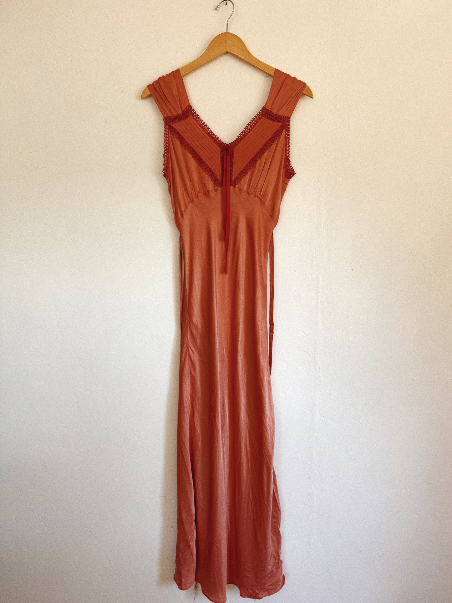 1940s Rusty Coral Rayon Slip Dress w/ Circular Lace- S-S/M