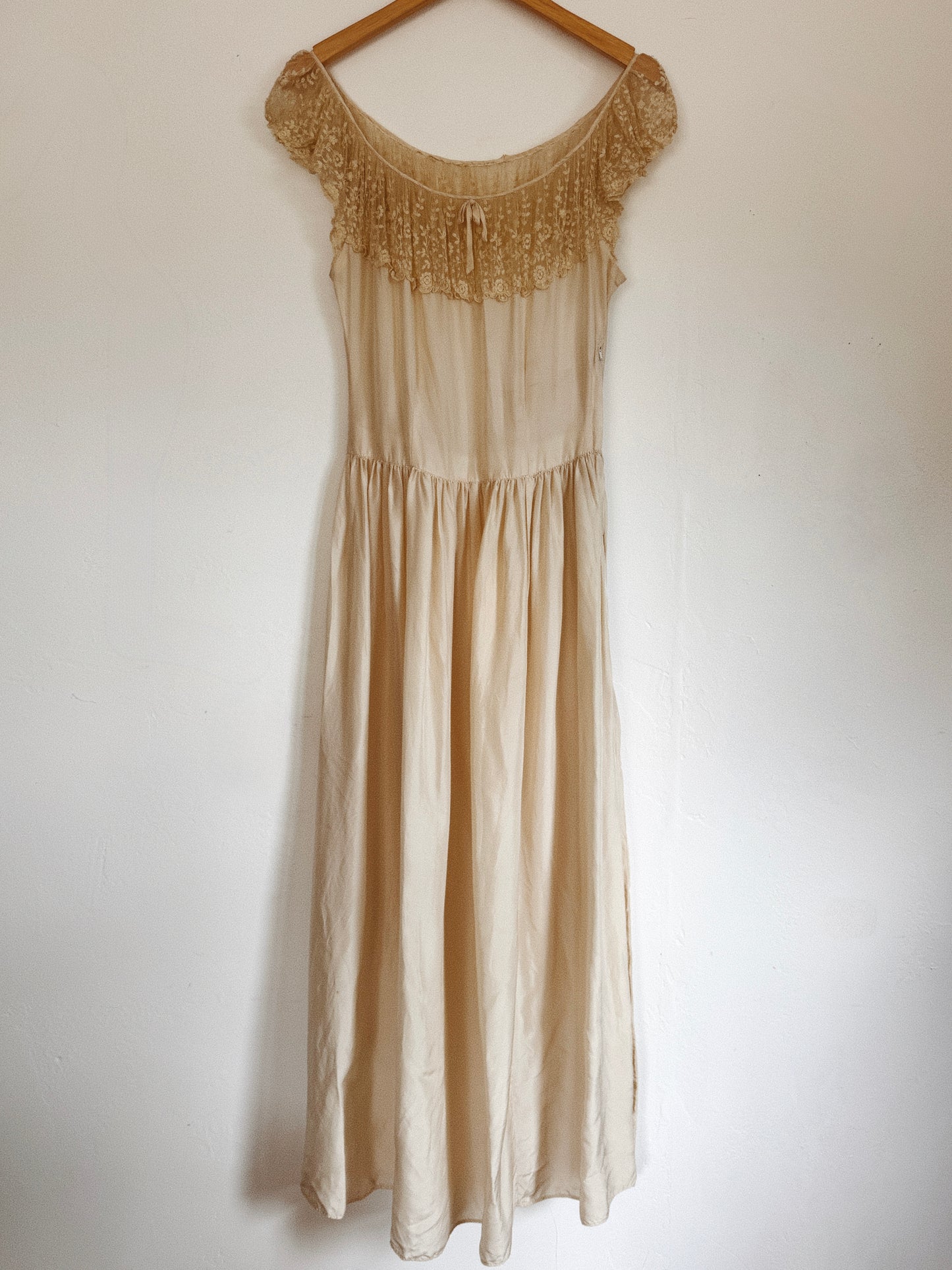 1940s Ecru Lace + Ivory Silk Off the Shoulder Dress- S-S/M