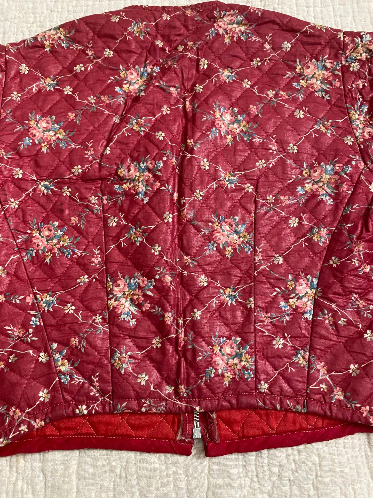 1940s Quilted Burgundy Rose Zipper Front Cropped Jacket- S