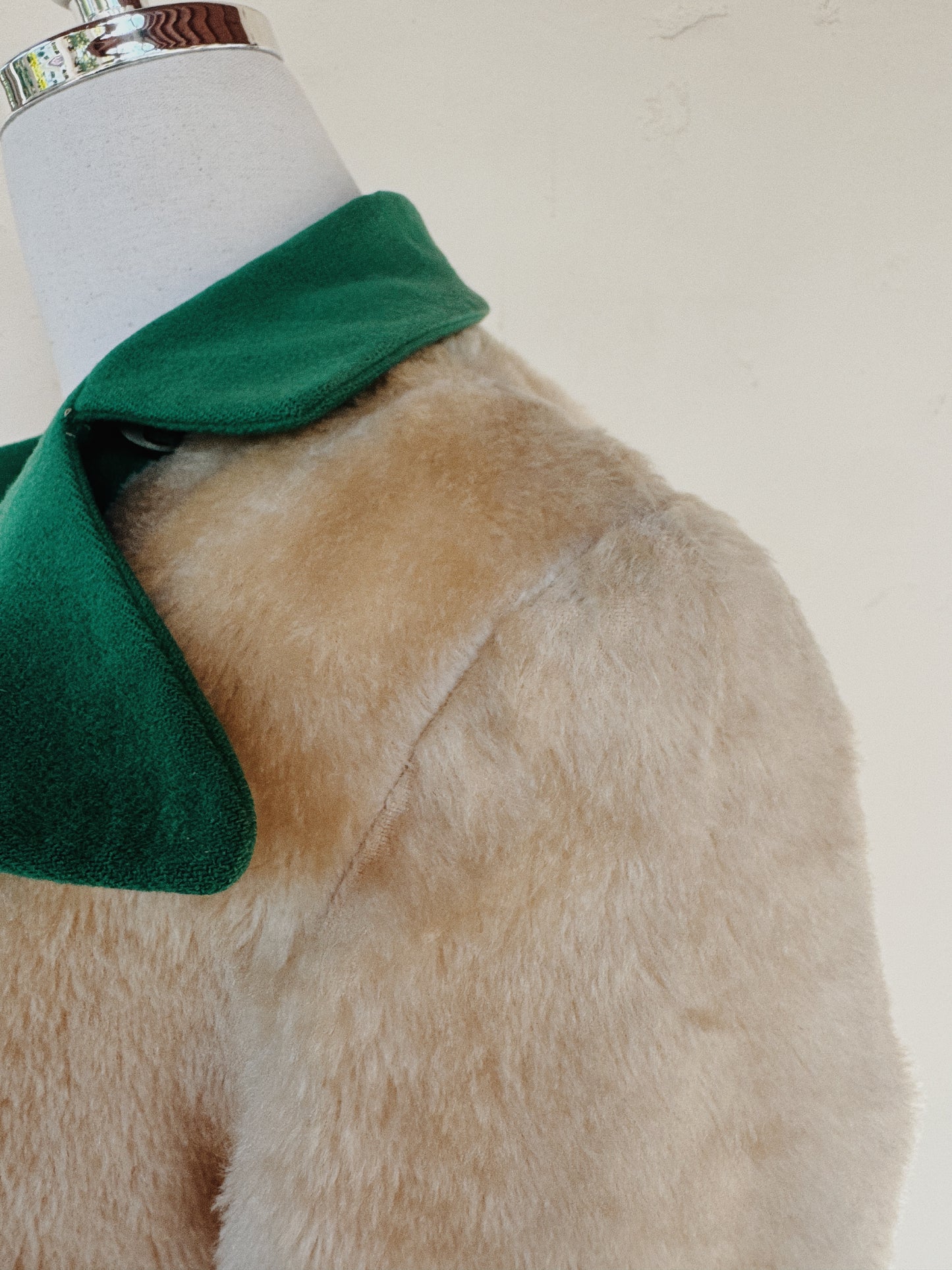 1930s/40s Teddy Bear Coat w/ Puffed Shoulders- S/M-M