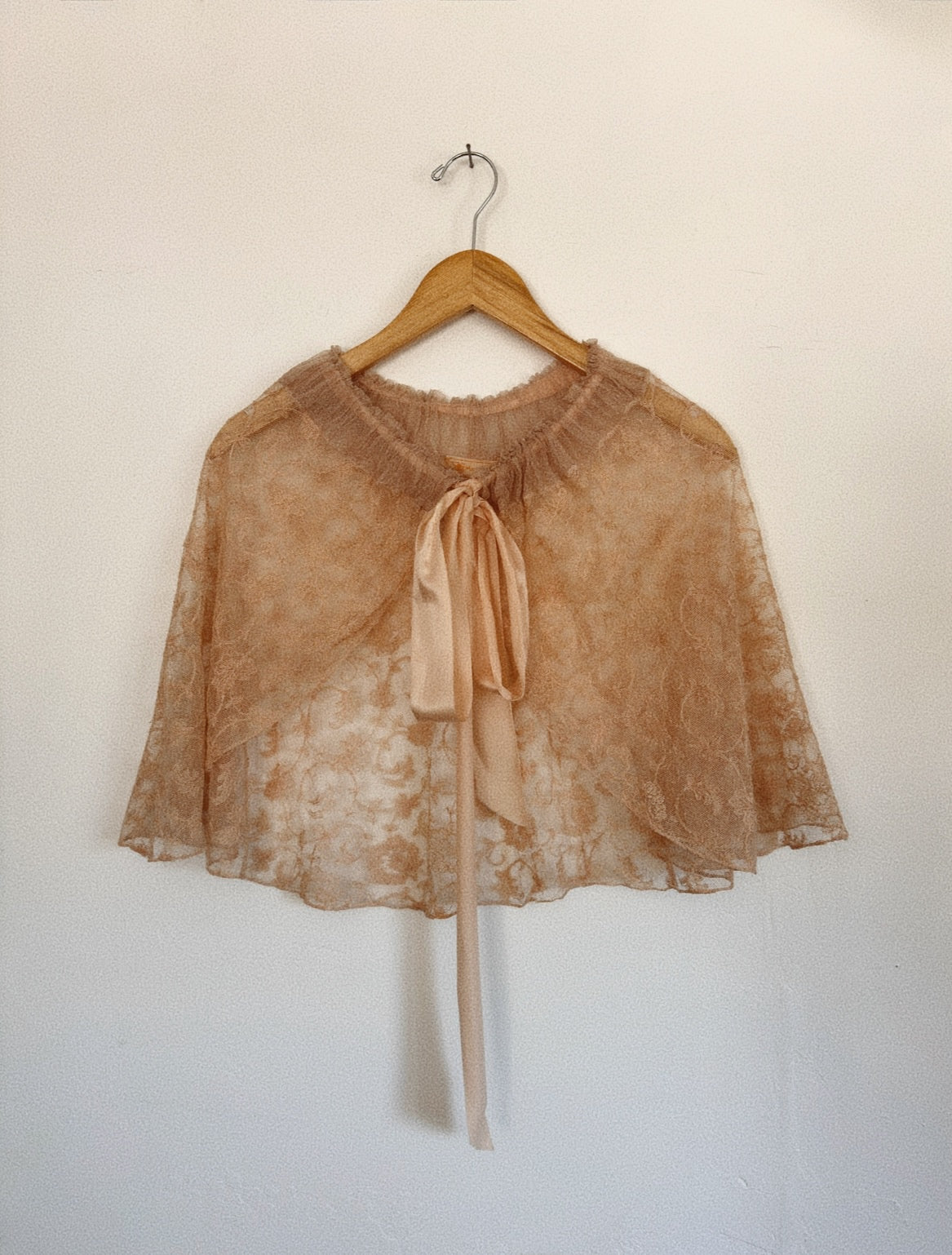 1930s Champagne Lace Caplet w/ Silk Ribbon- XS-M