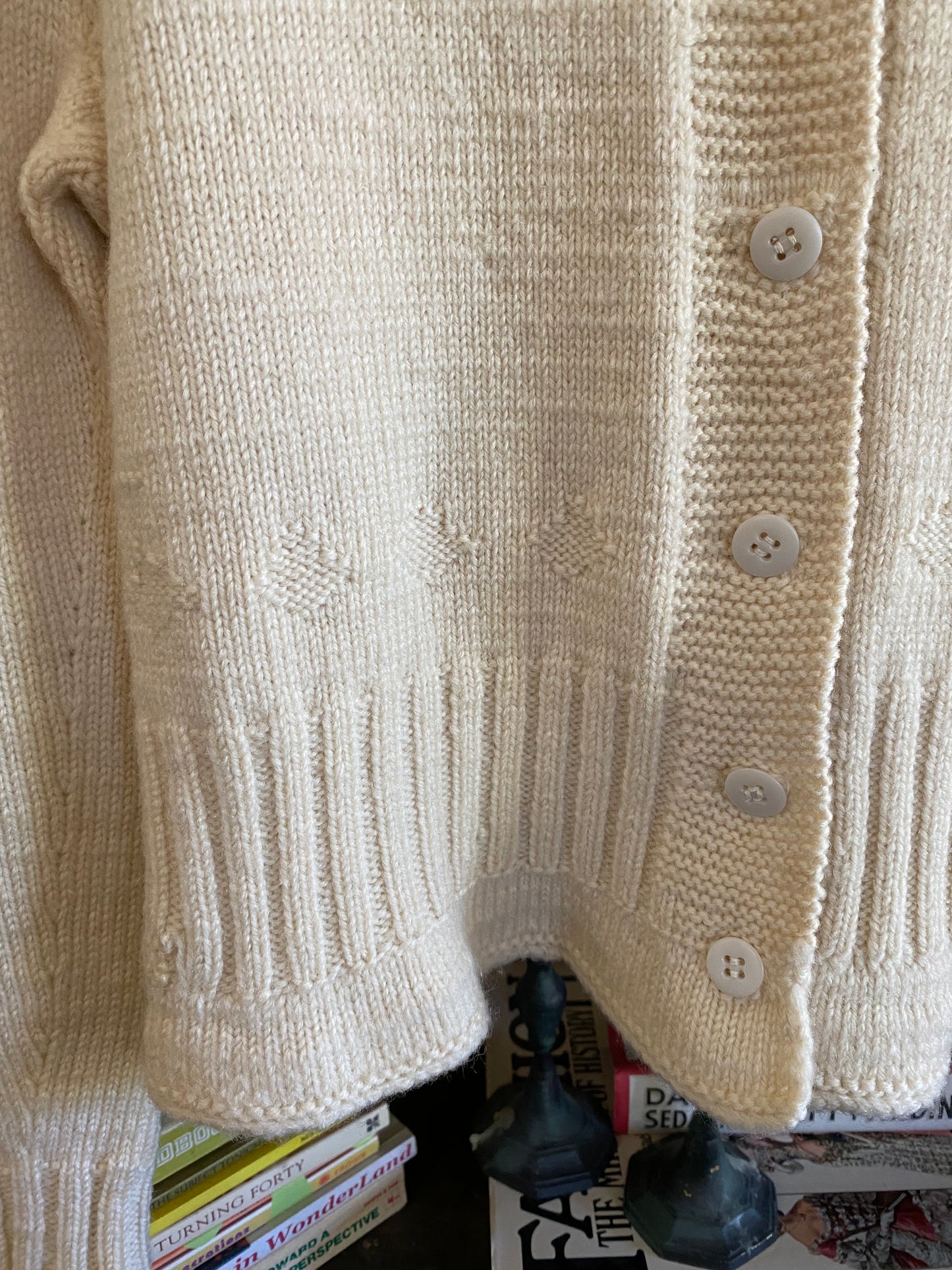 1930s/40s Creme Cropped Knit Cardigan- M