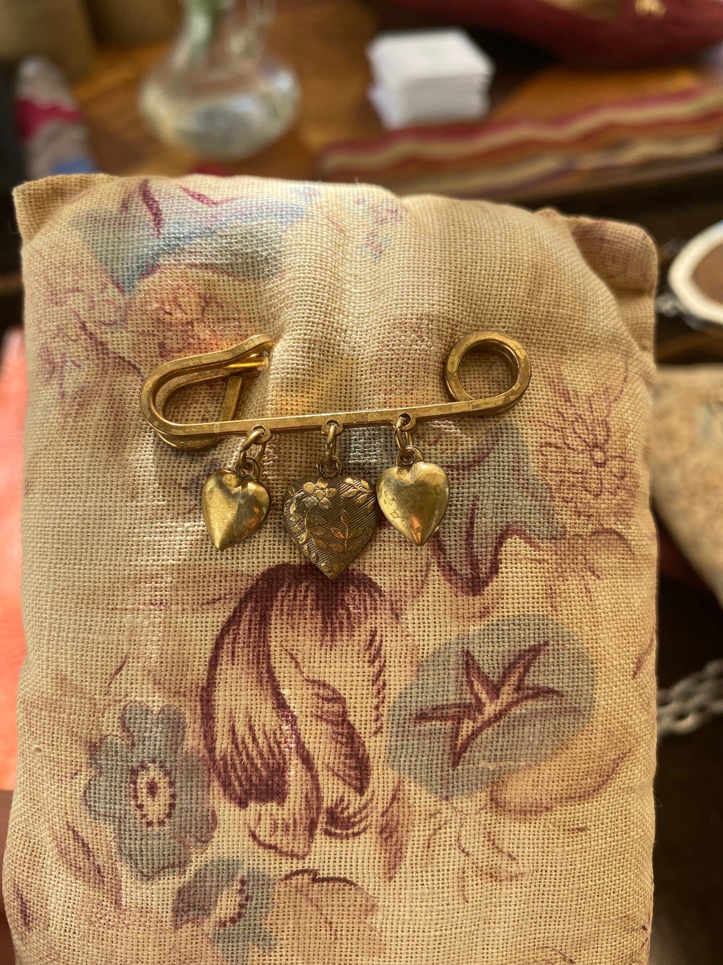 Early 1900s Heavy Brass “Forget Me Not” Pin Brooch