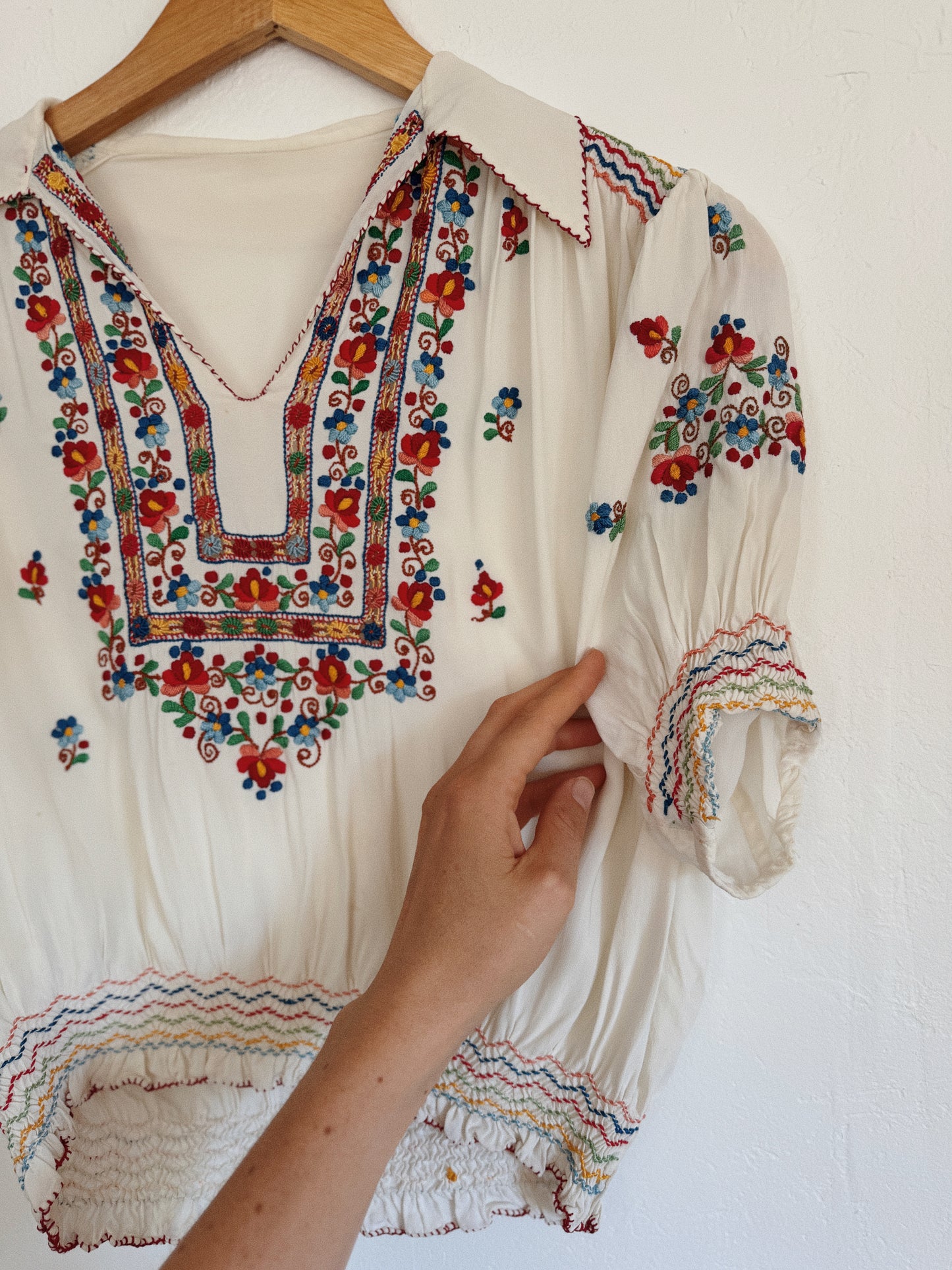 1930s/40s Embroidered Rayon Hungarian Peasant Blouse- S/M-M