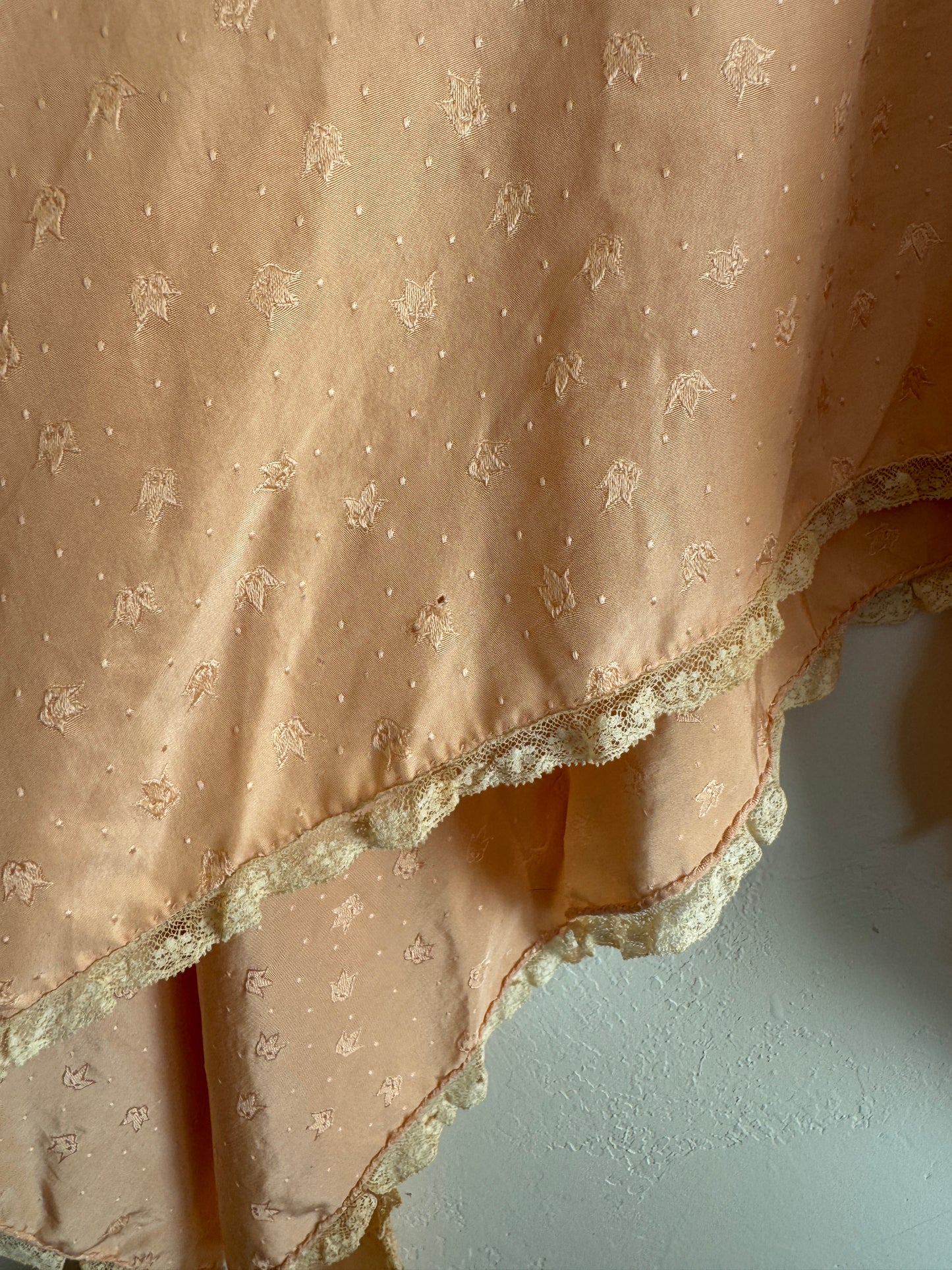 1930s Dusty Rose Silk Brocade Hanker Chief Bed Jacket- S-M