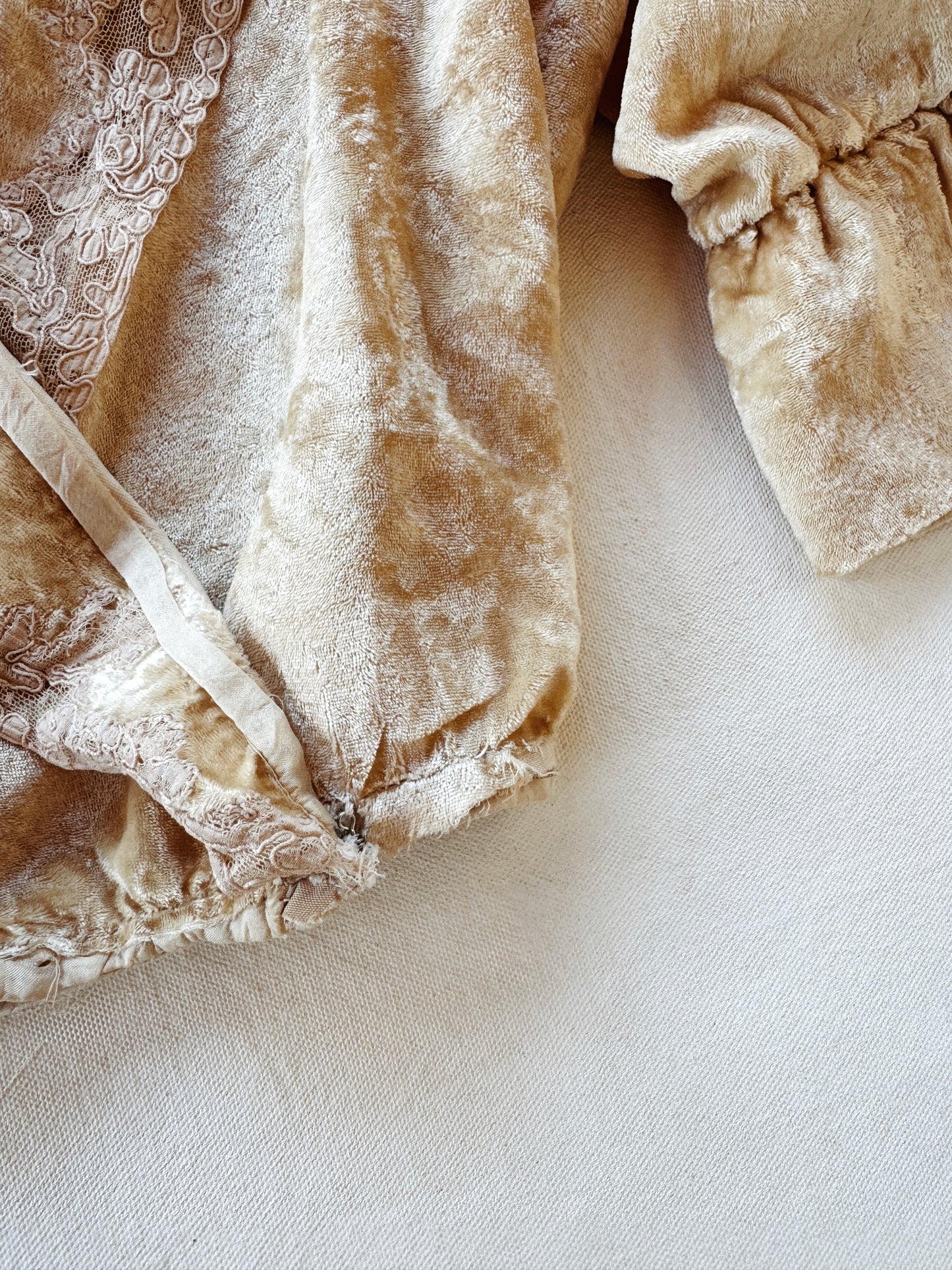 1930s Ivory Crushed Velvet + Lace Cropped Jacket- M