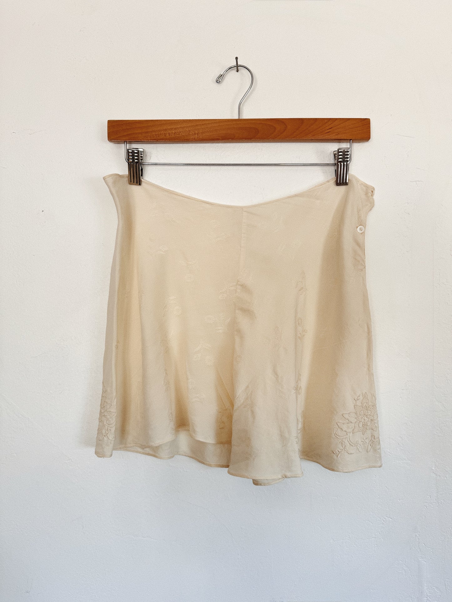 1930s Ivory Silk Jacquard Embroidered Tap Shorts- M/L