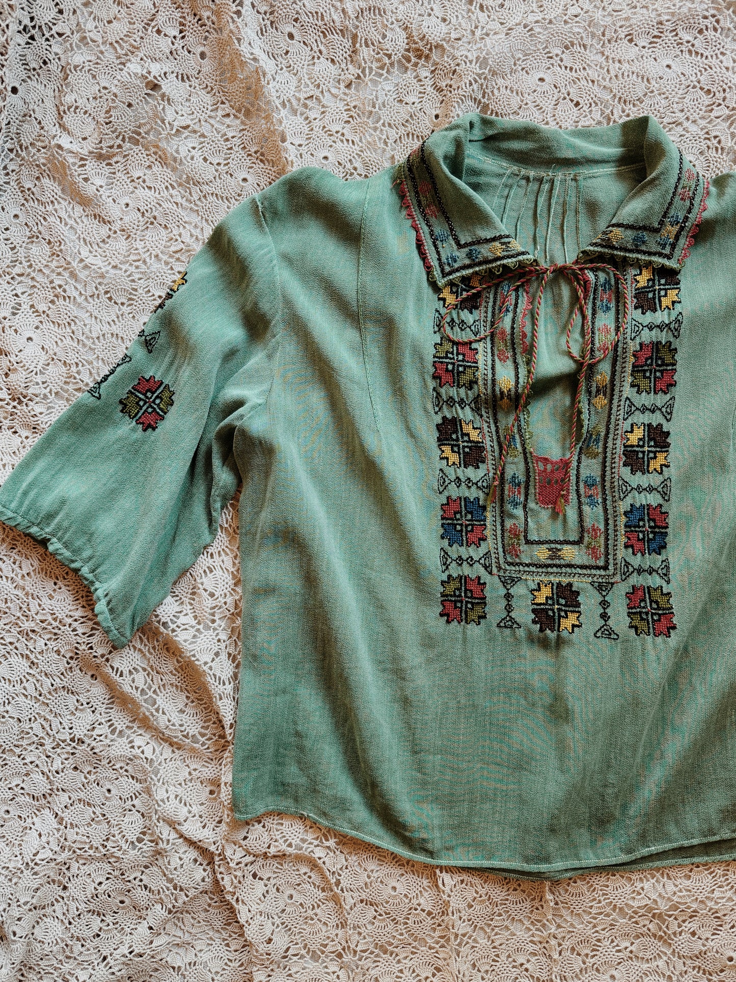 1930s Emerald Silk Hungarian Embroidered Peasant Blouse- S/M