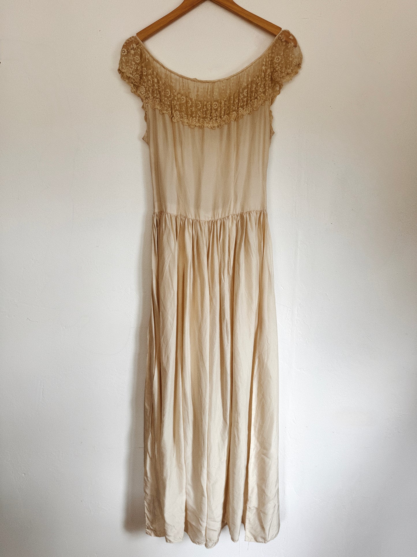 1940s Ecru Lace + Ivory Silk Off the Shoulder Dress- S-S/M
