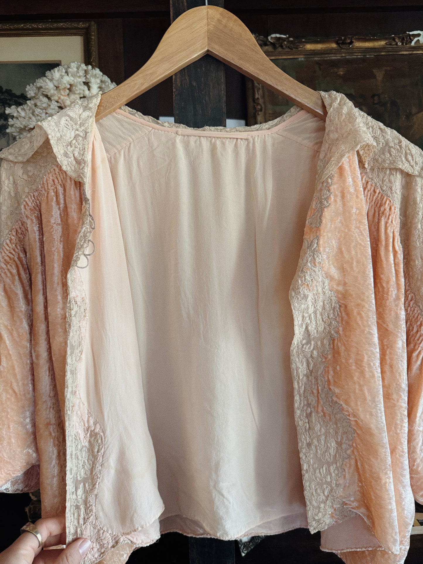1930s Ruched Bubblegum Crushed Velvet + Lace Bed Jacket w/ Oversized Collar- M-L