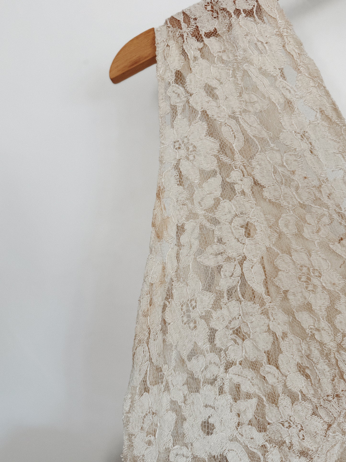 1930s Ivory Lace Gown w/ Rayon Under Slip- M