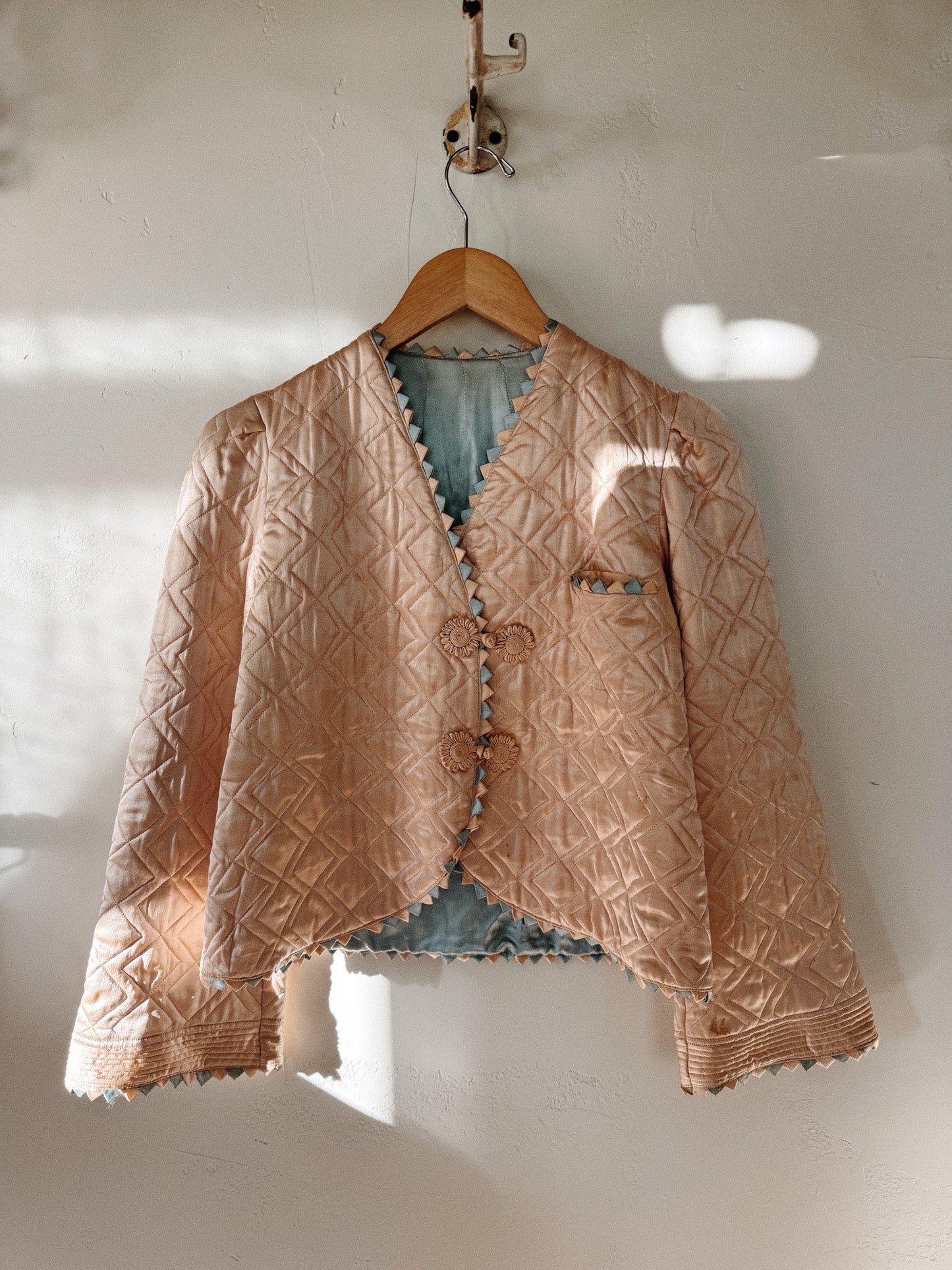1940s Pastel Pink + Blue Silk Rayon Quilted Lounge Jacket w/ Sawtooth Detail- S/M