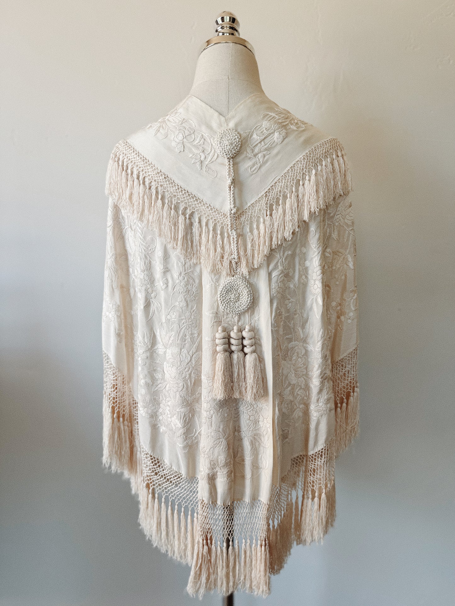 1920s Ivory Cantonese Silk Embroidered Shawl w/ Fringe + Tassels- S-M/L