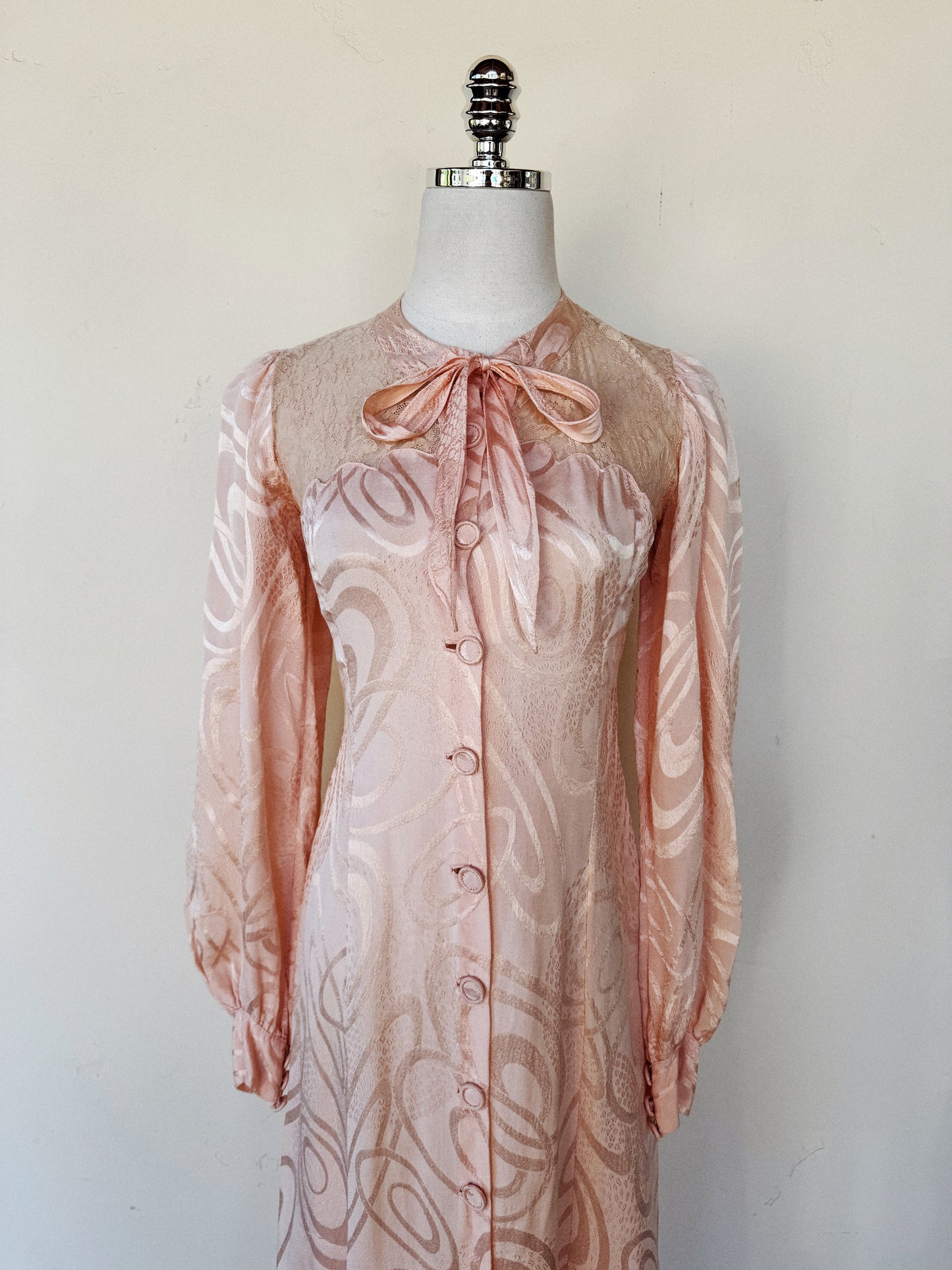 1930s Princess Pink Abstract Silk Dressing Gown- S