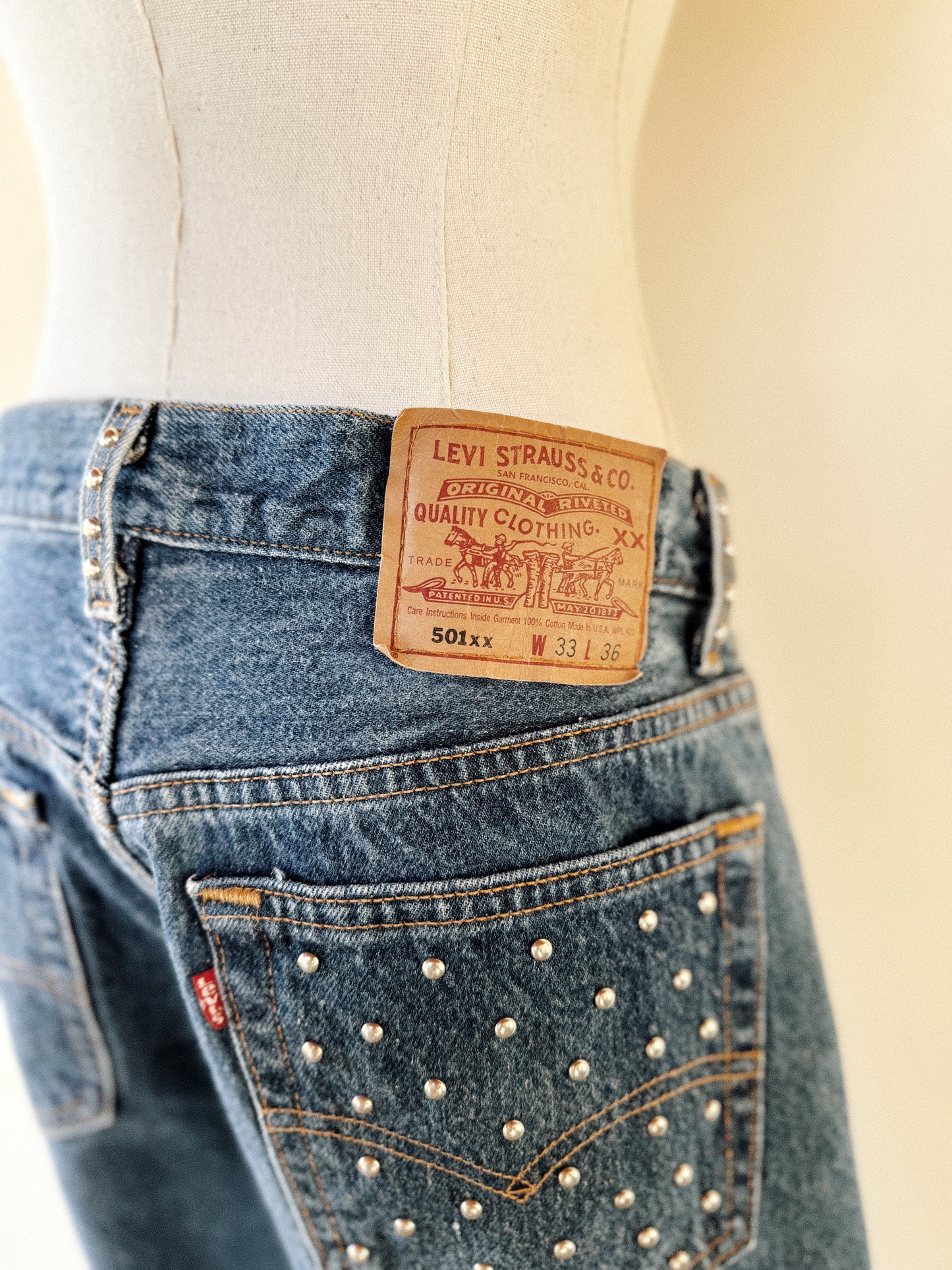 1990s Vintage Medium Wash Studded Levi’s 501s- 32” Waist
