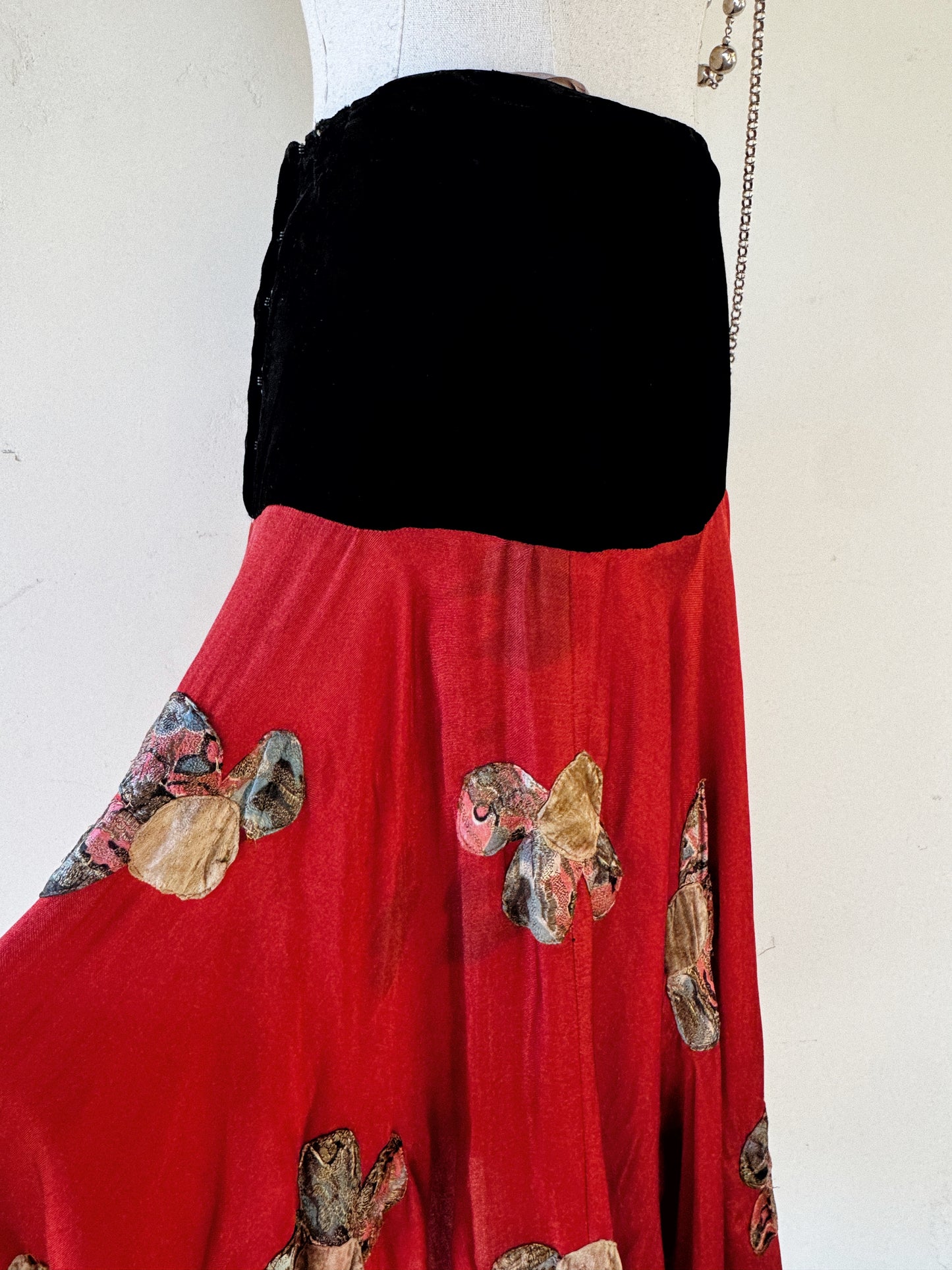 1920s/30s Black Velvet Gypsy Skirt w/ Lamé Floral Appliqué- S