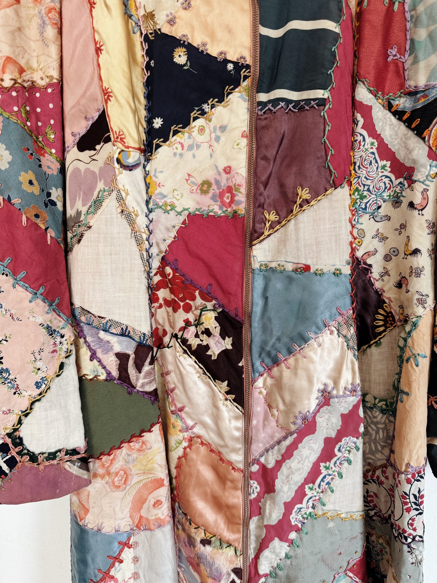 1930s Incredible Pink Crazy Quilt Embroidered Dressing Gown w/ Bell Zipper- S-S/M