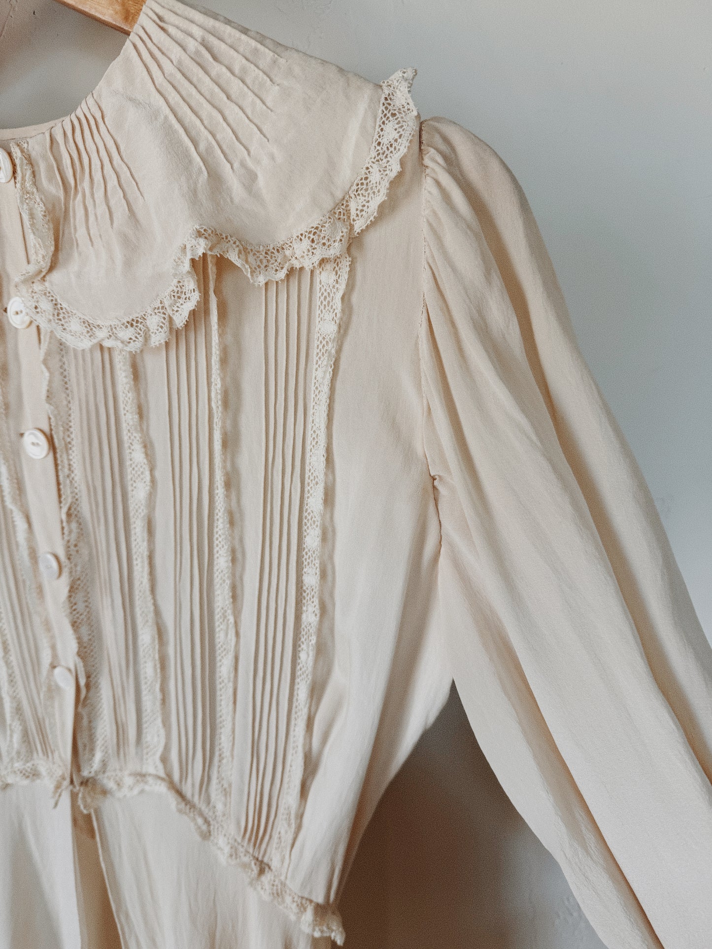 1930s Ethereal Ivory Silk Babydoll Peignoir w/ Scalloped Collar- S-S/M