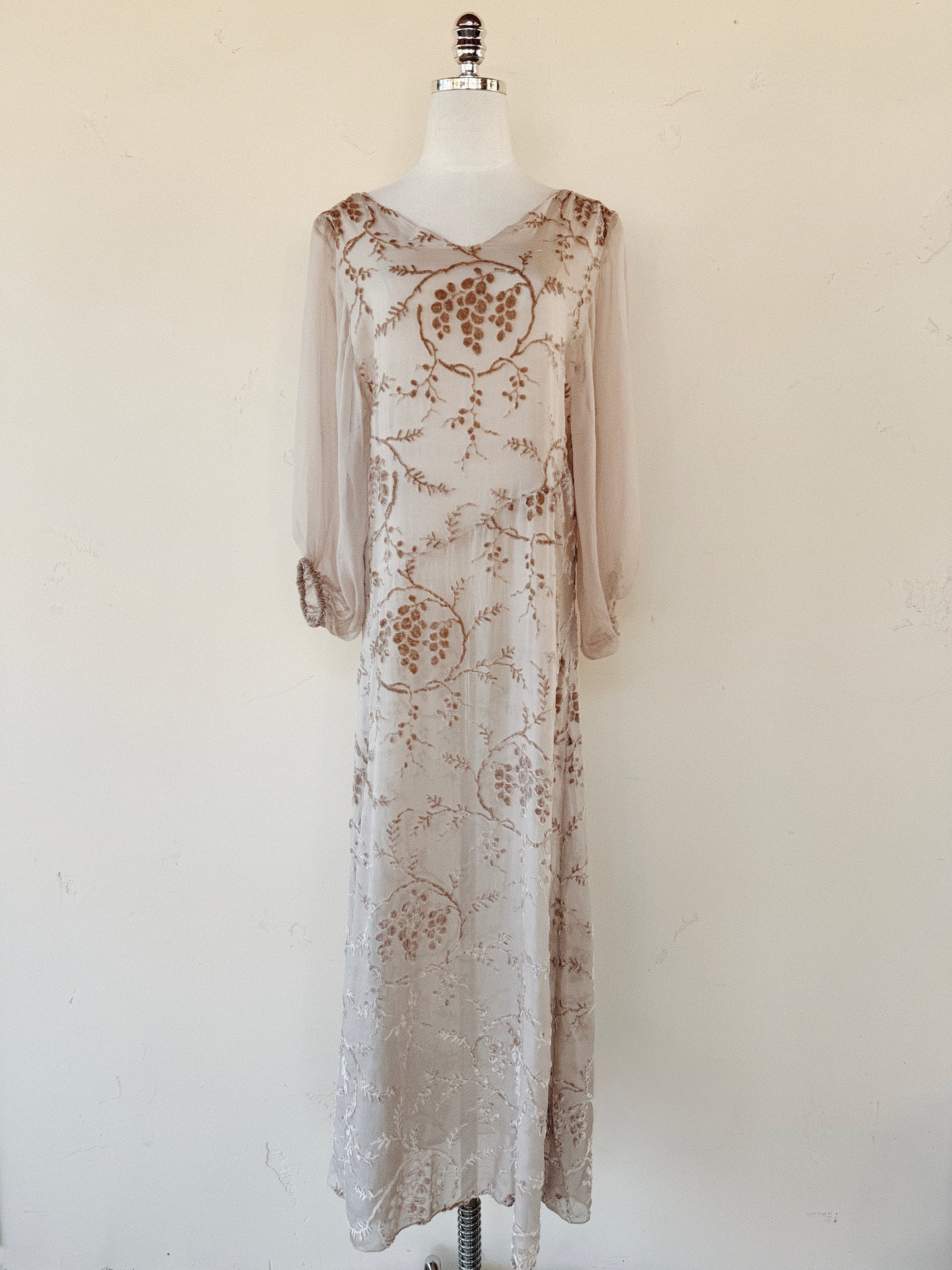 1920s Champagne Grape Silk Chiffon Devoré Velvet Goddess Gown- S/M-M