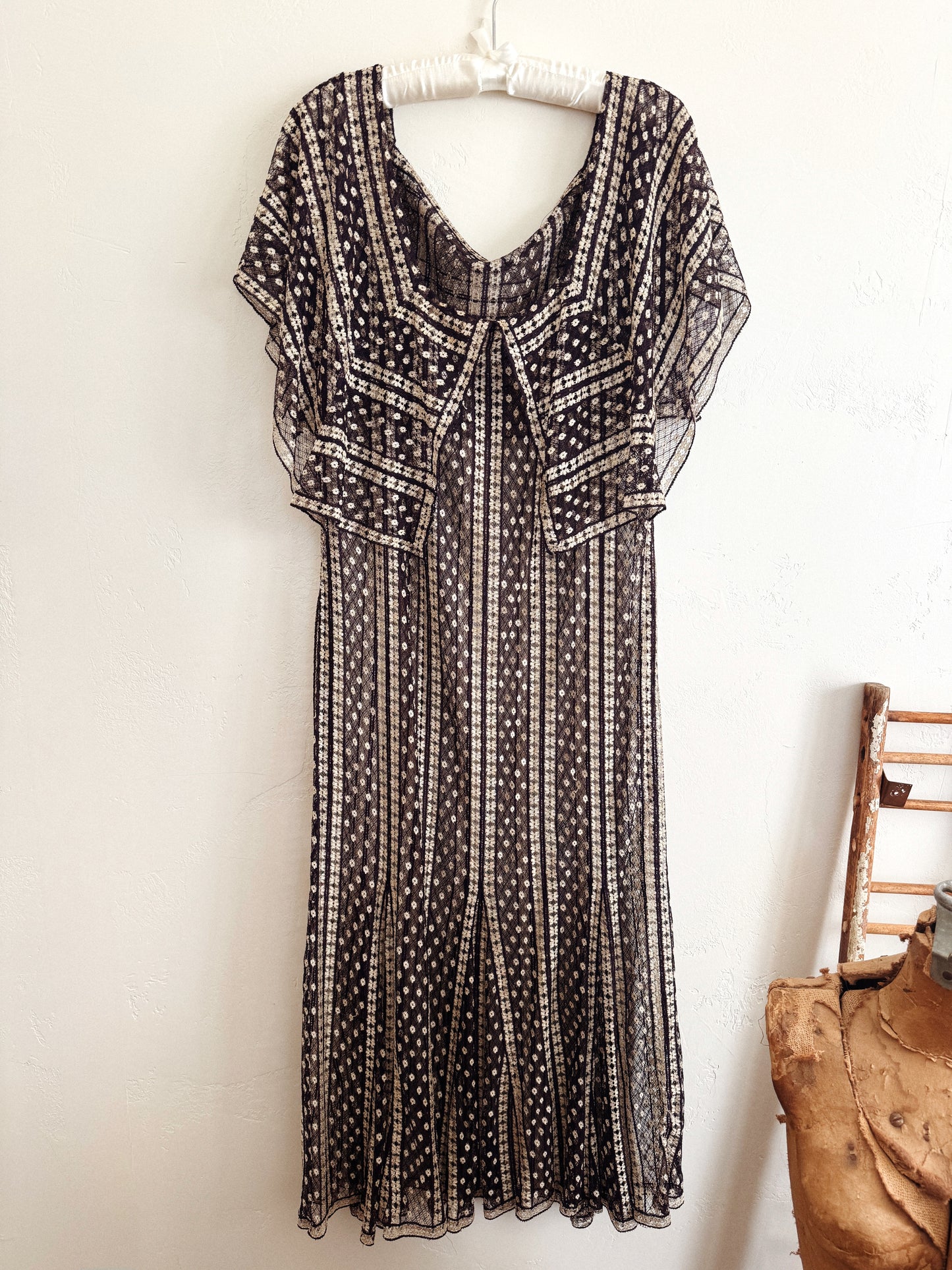 1920s/30s Purple + Cream Net Dress w/ Large Caplet Collar- M-L