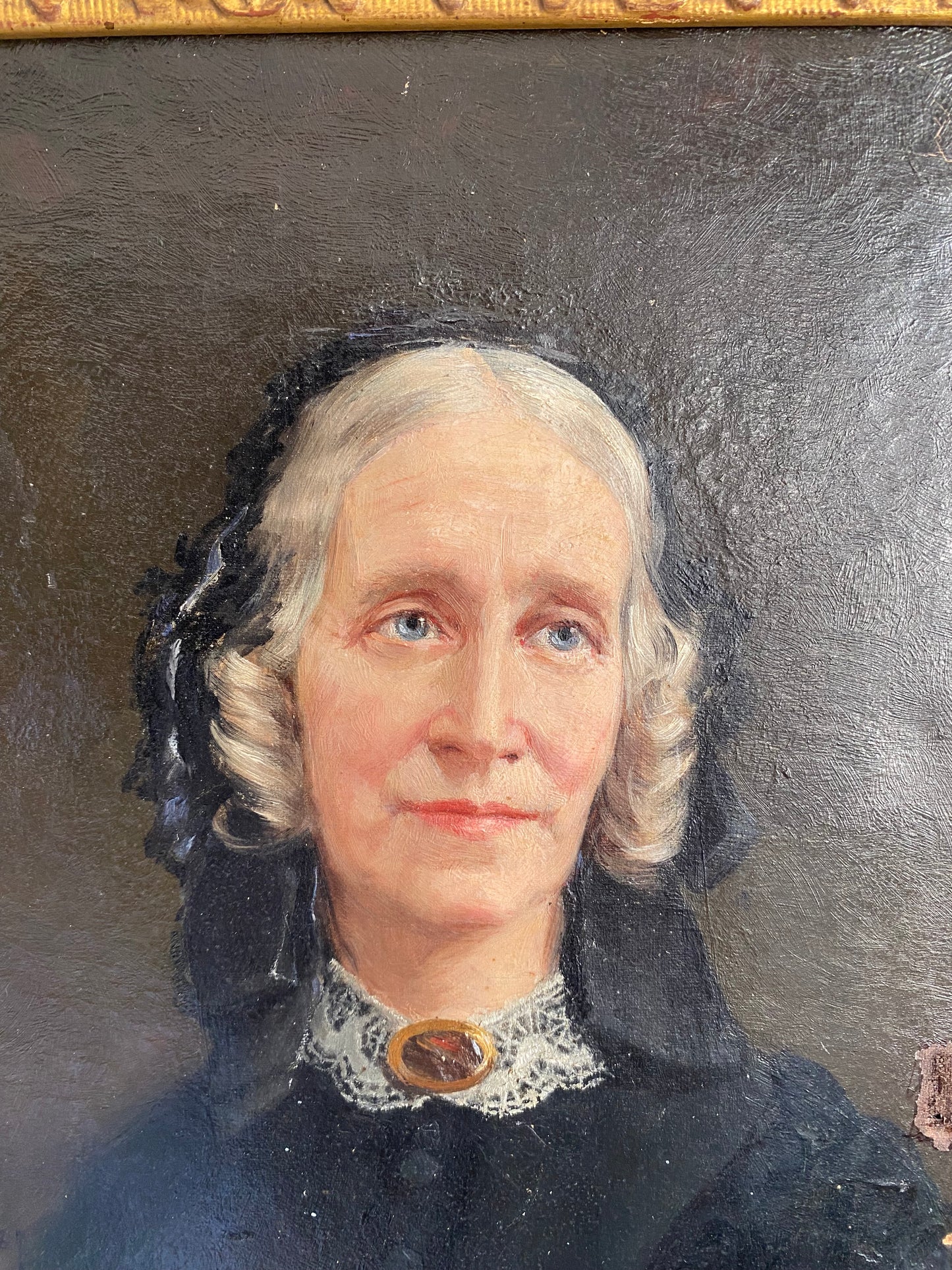 Antique 1800s European Portrait Of A Woman Oil Painting Framed- 17x19”