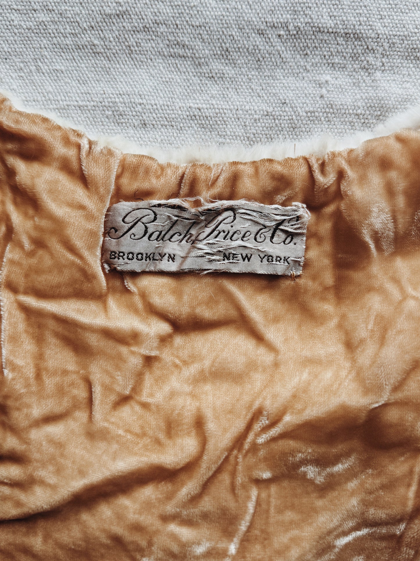 1930s Sumptuous Ermine Fur + Silk Velvet Collar w/ Bon Bon Closure