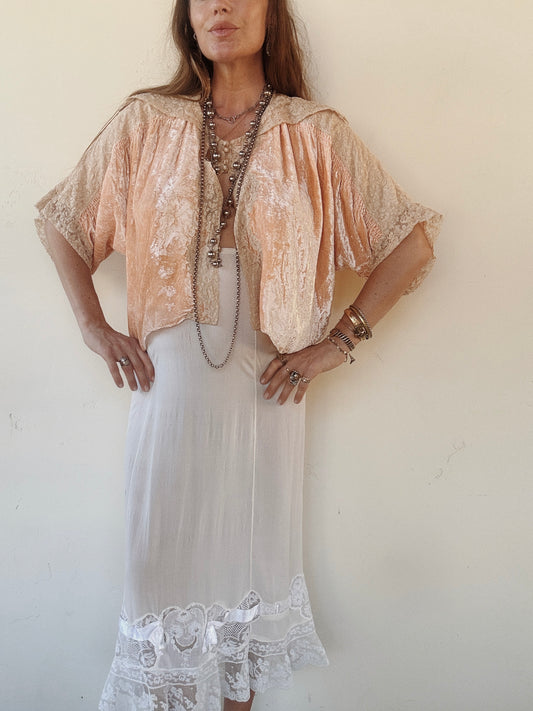 1930s Ruched Bubblegum Crushed Velvet + Lace Bed Jacket w/ Oversized Collar- M-L