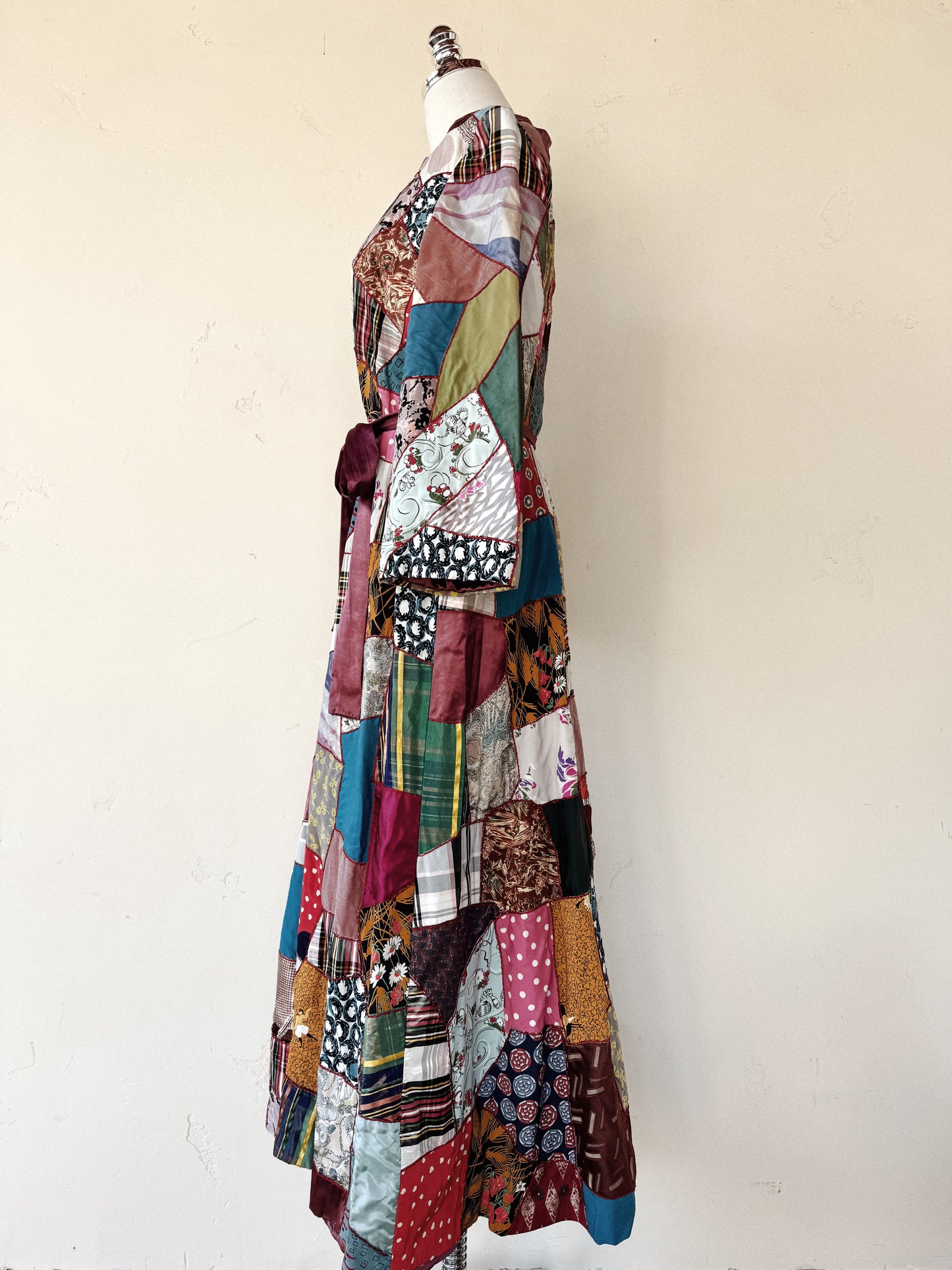 1940s Crazy Quilt Dressing w/ Rayon Patches- S/M-M