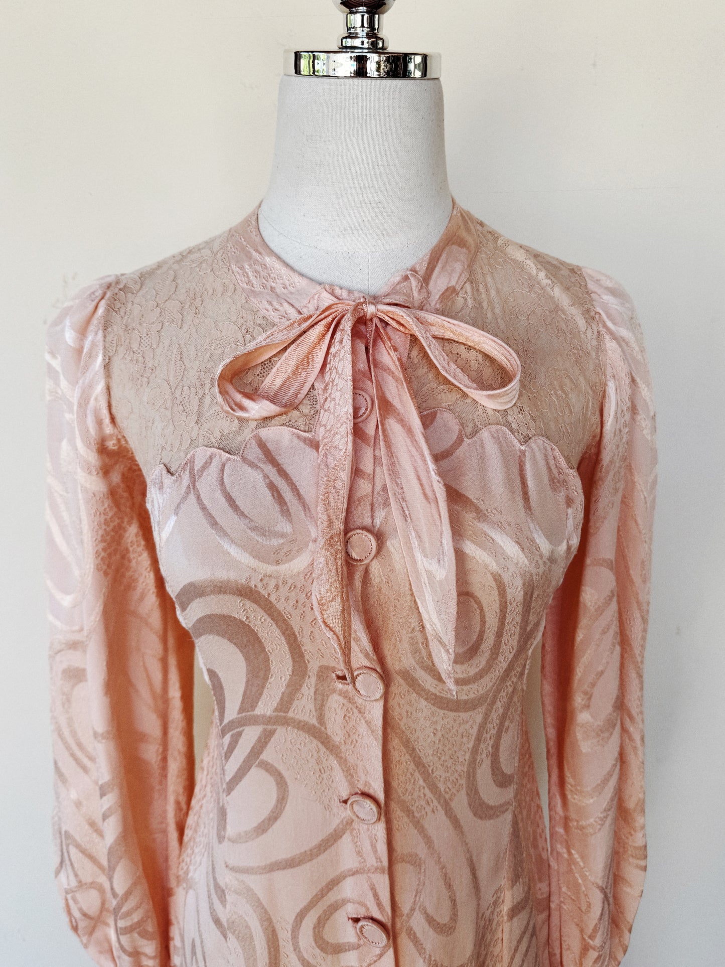 1930s Princess Pink Abstract Silk Dressing Gown- S