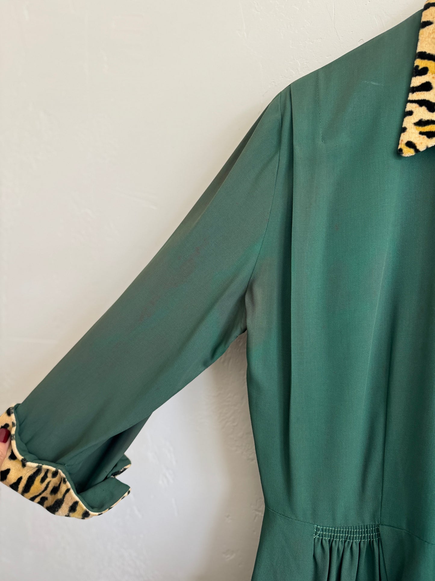 1940s Emerald Rayon + Leopard Jacket w/ Peplum- M