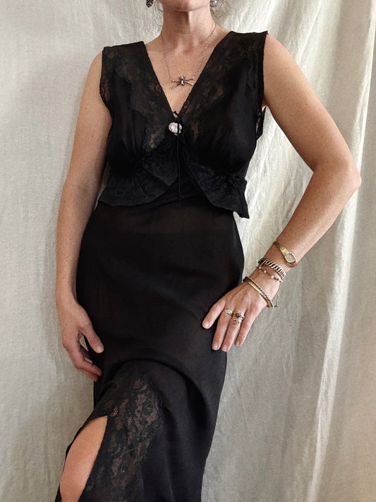 1940s Black Lace Slip w/ Lavender Rosettes- S/M