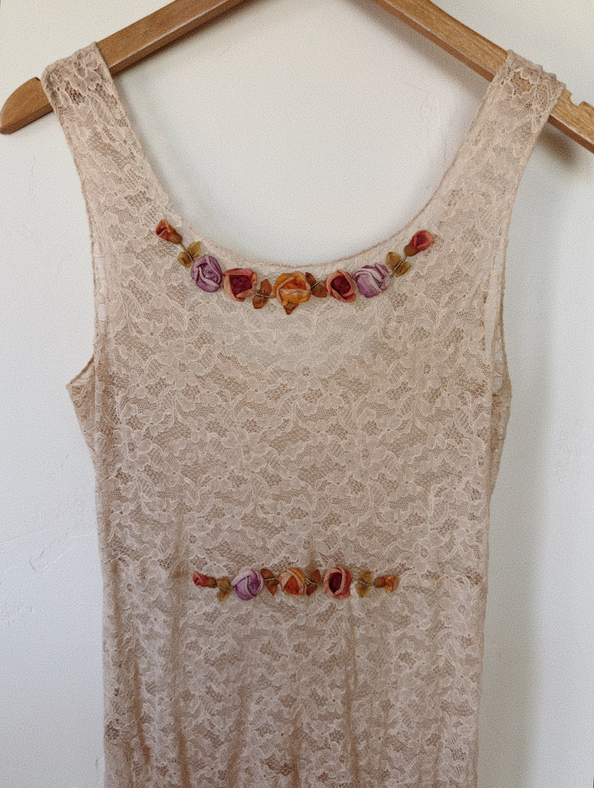 1930s French Ecru Lace Bias Cut Gown w/ Silk Rosettes- S