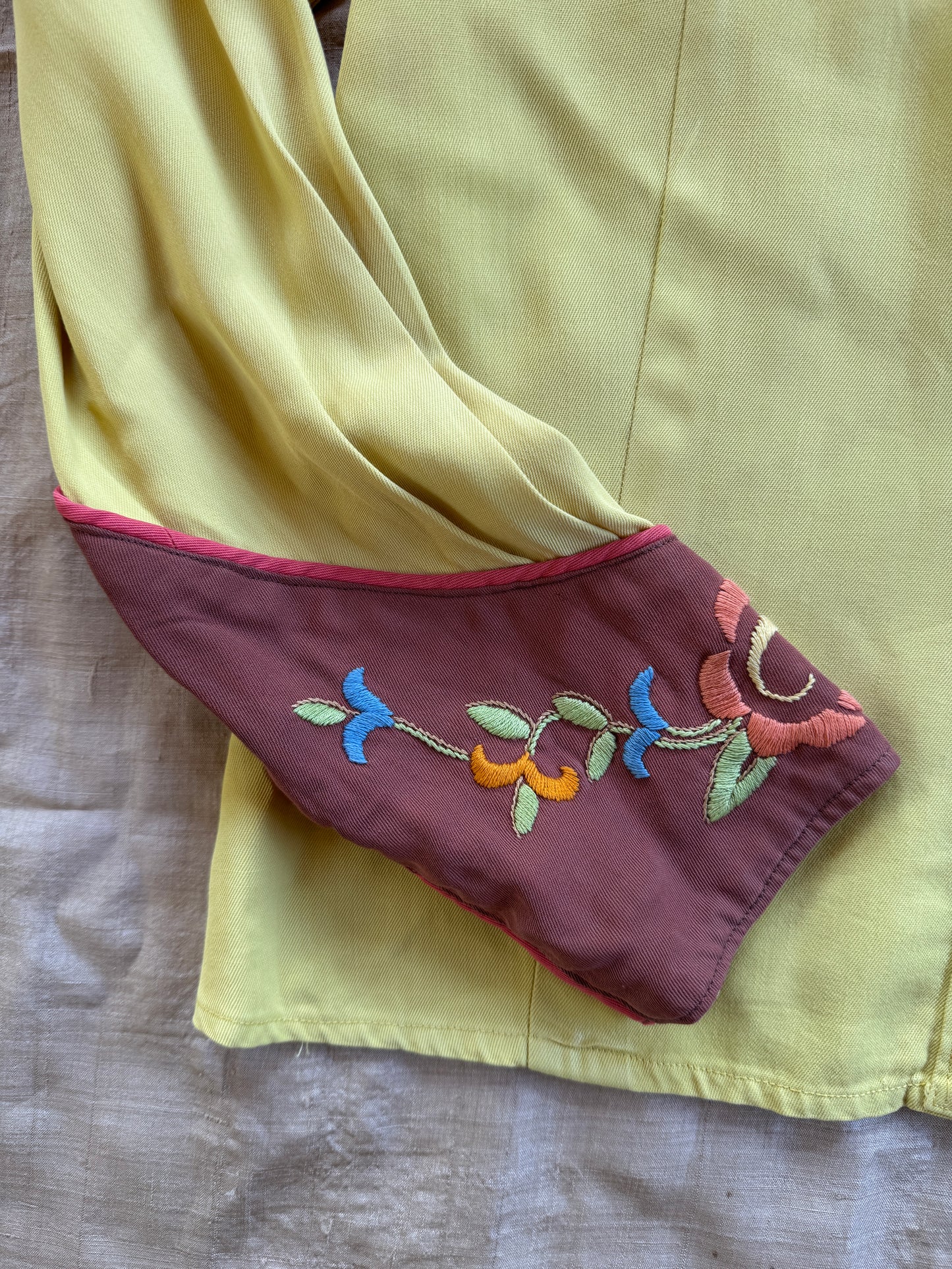 1940s Chartreuse Floral Gabardine Western Blouse- S/M