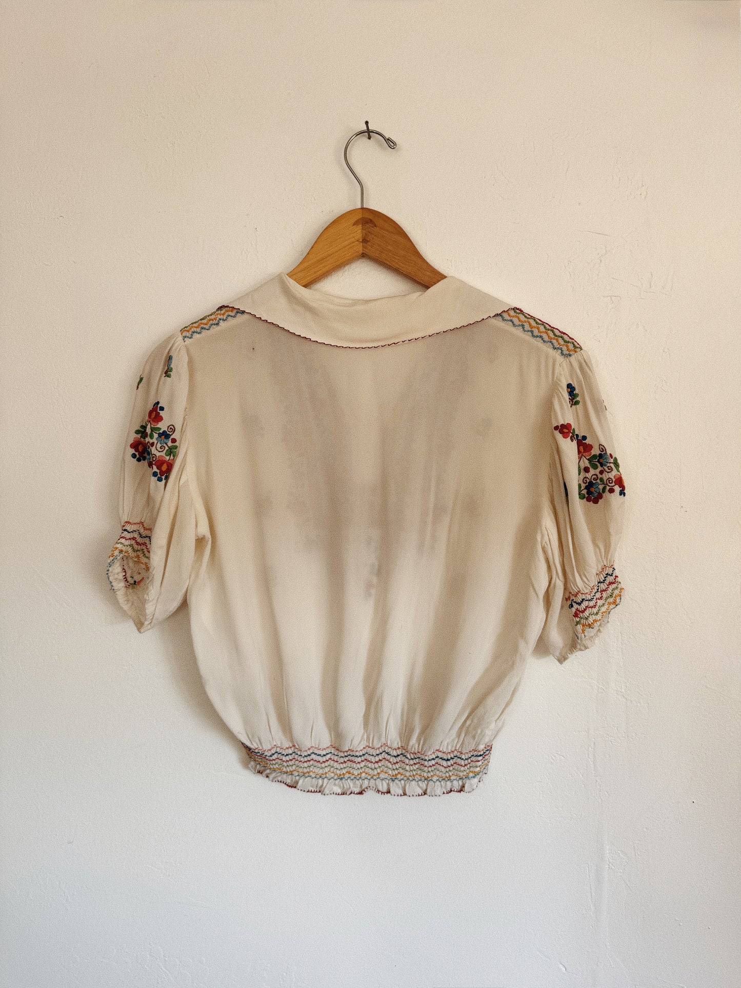 1930s/40s Embroidered Rayon Hungarian Peasant Blouse- S/M-M