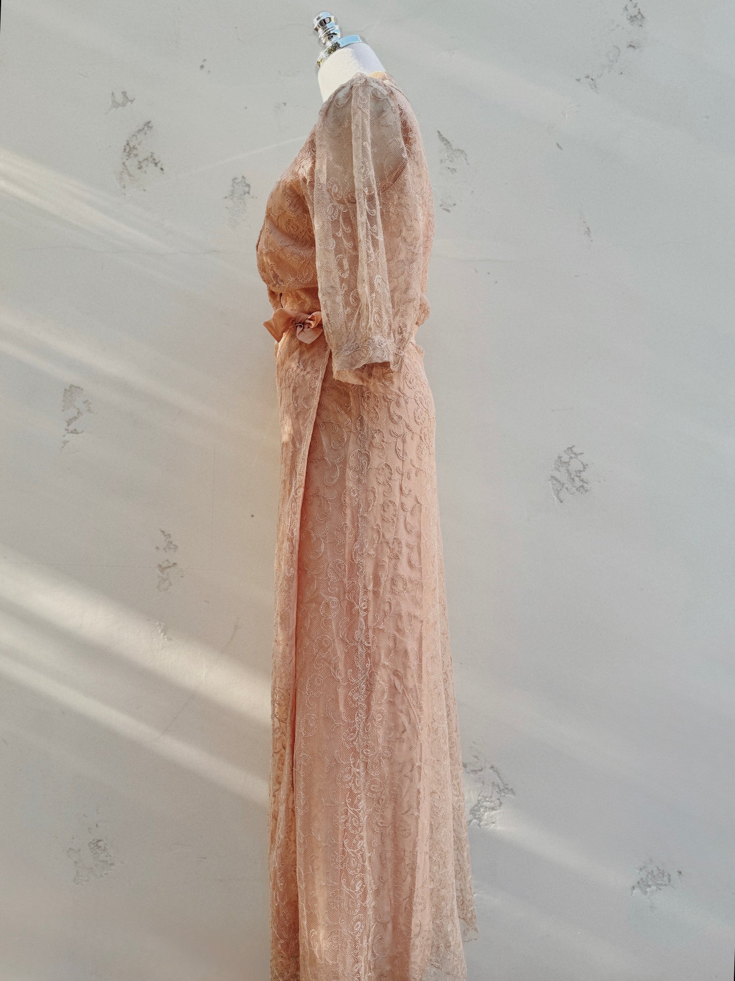 1930s Champagne + Pink Lace Dress w/ Puffed Shoulders- S/M-M